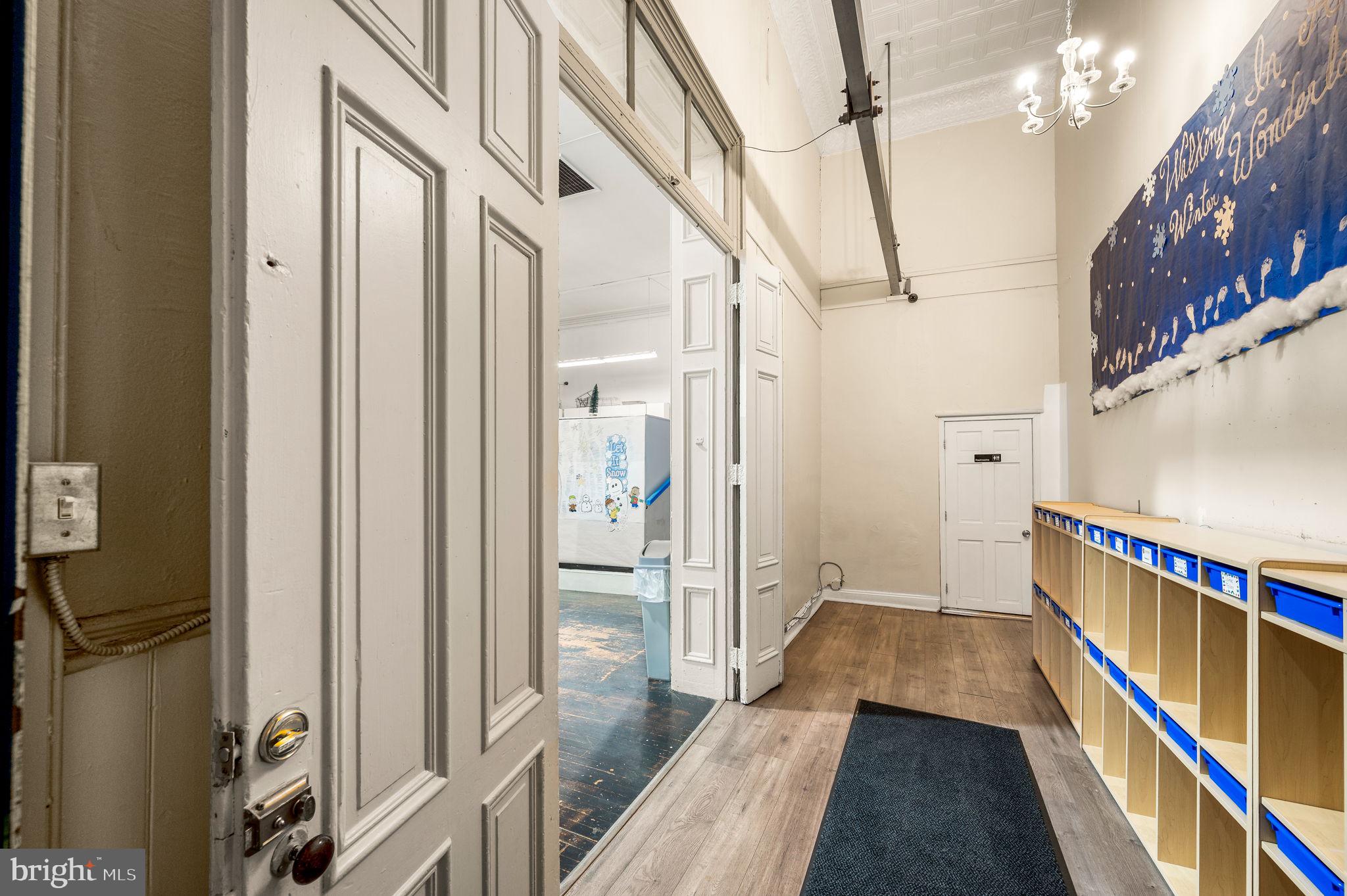 NORTHERN LIBERTIES - Commercial Sale