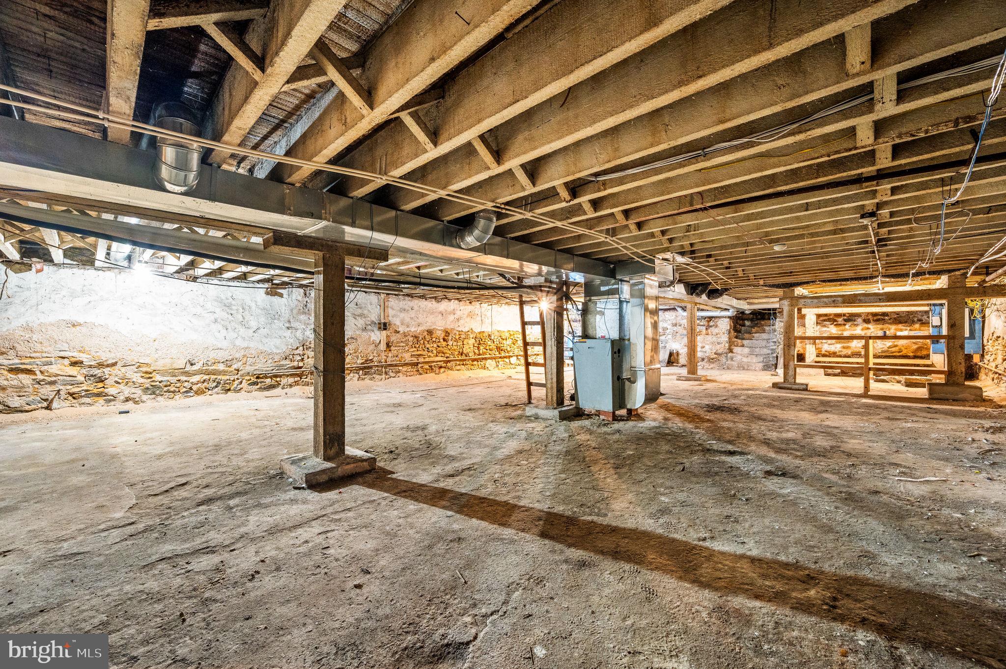 NORTHERN LIBERTIES - Commercial Sale