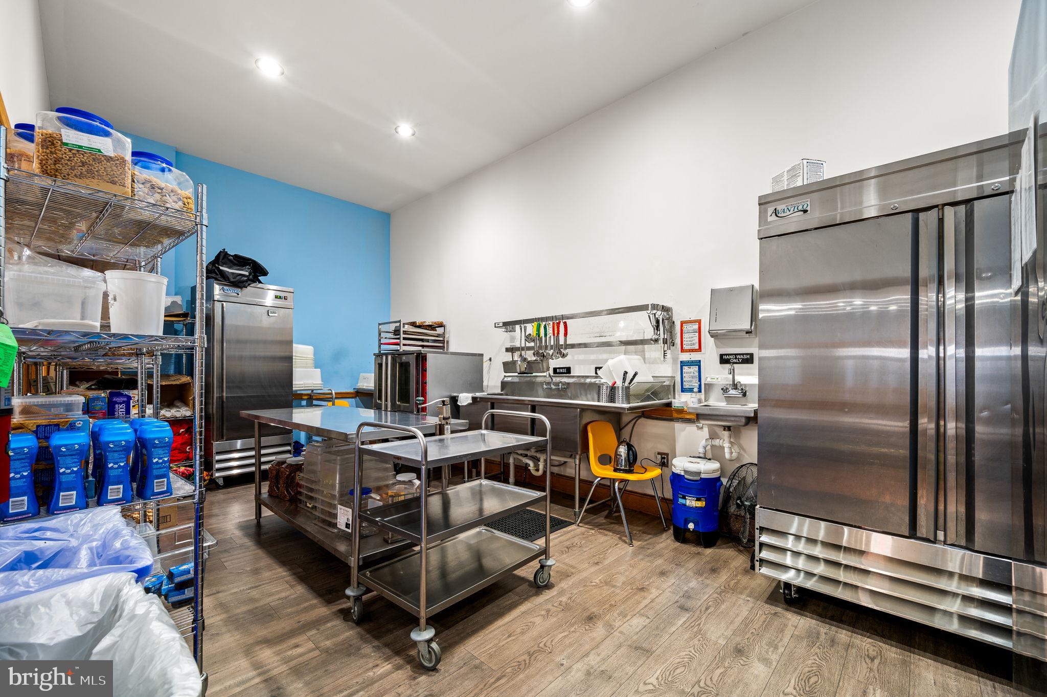 NORTHERN LIBERTIES - Commercial Sale