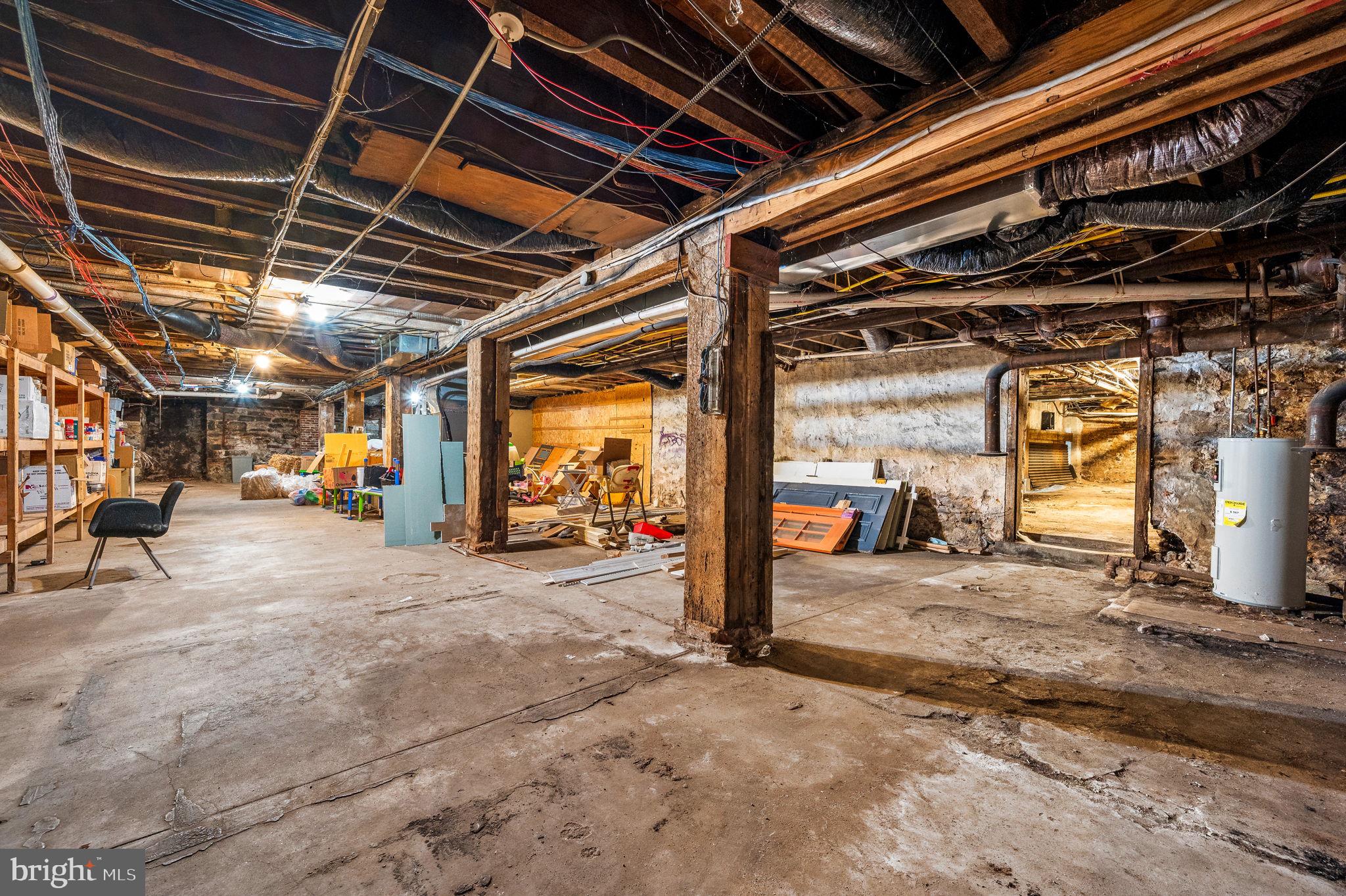 NORTHERN LIBERTIES - Commercial Sale