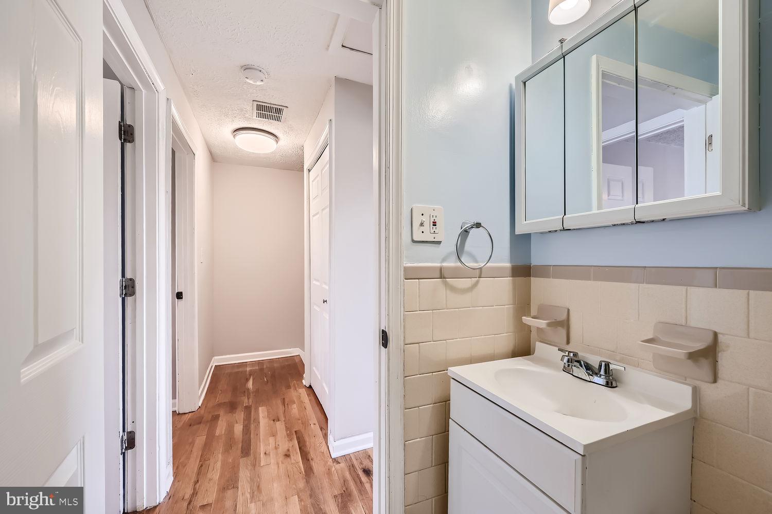 EASTCREST - Residential