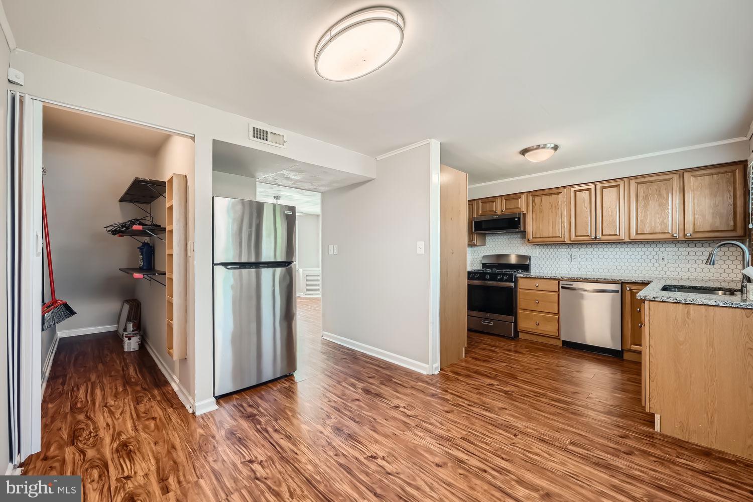 EASTCREST - Residential