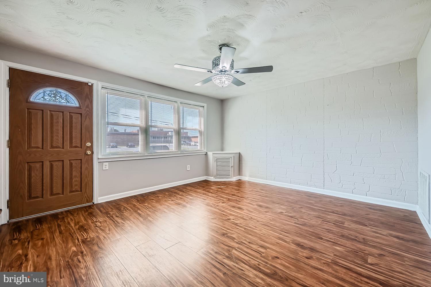 EASTCREST - Residential