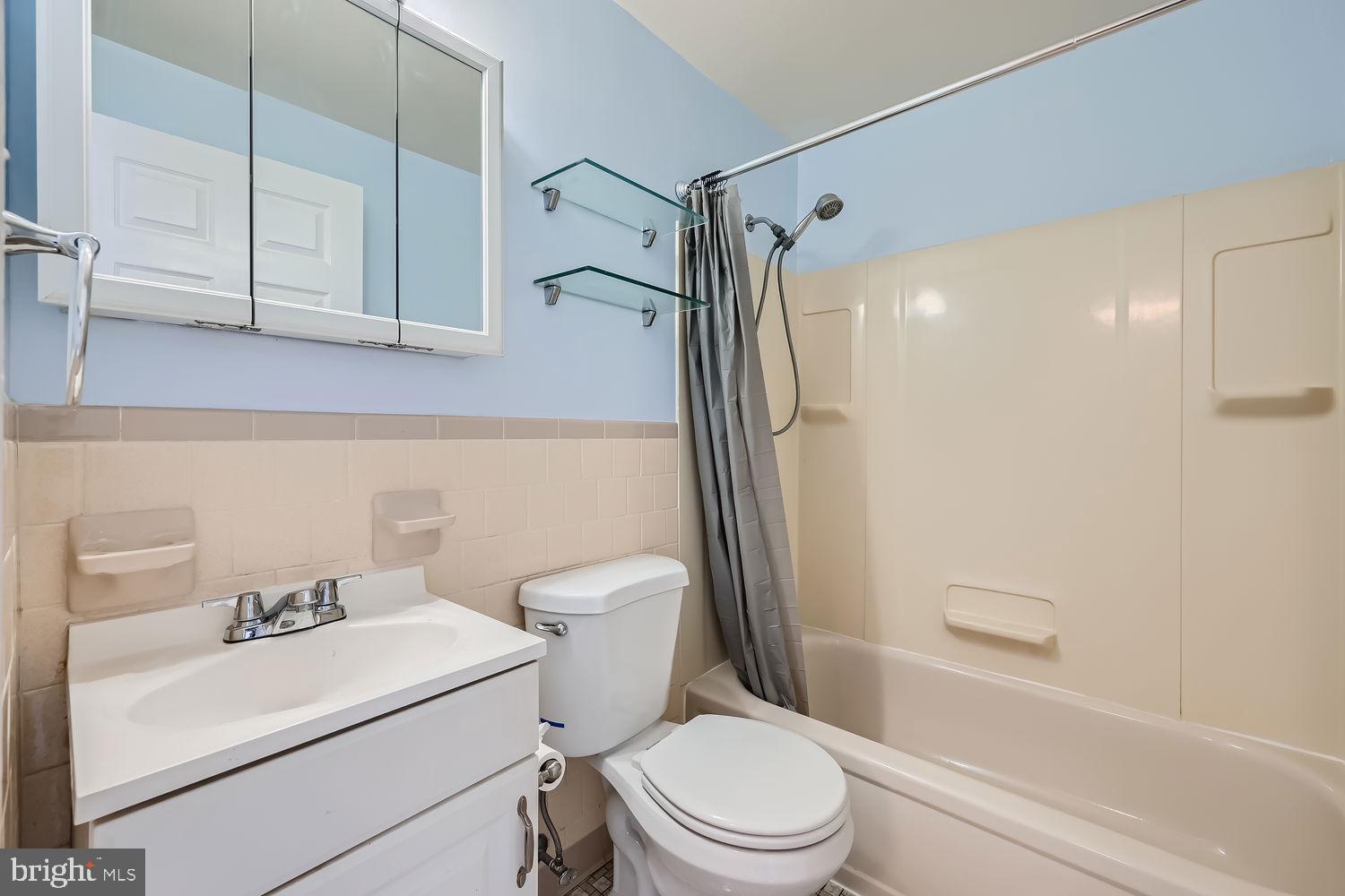 EASTCREST - Residential