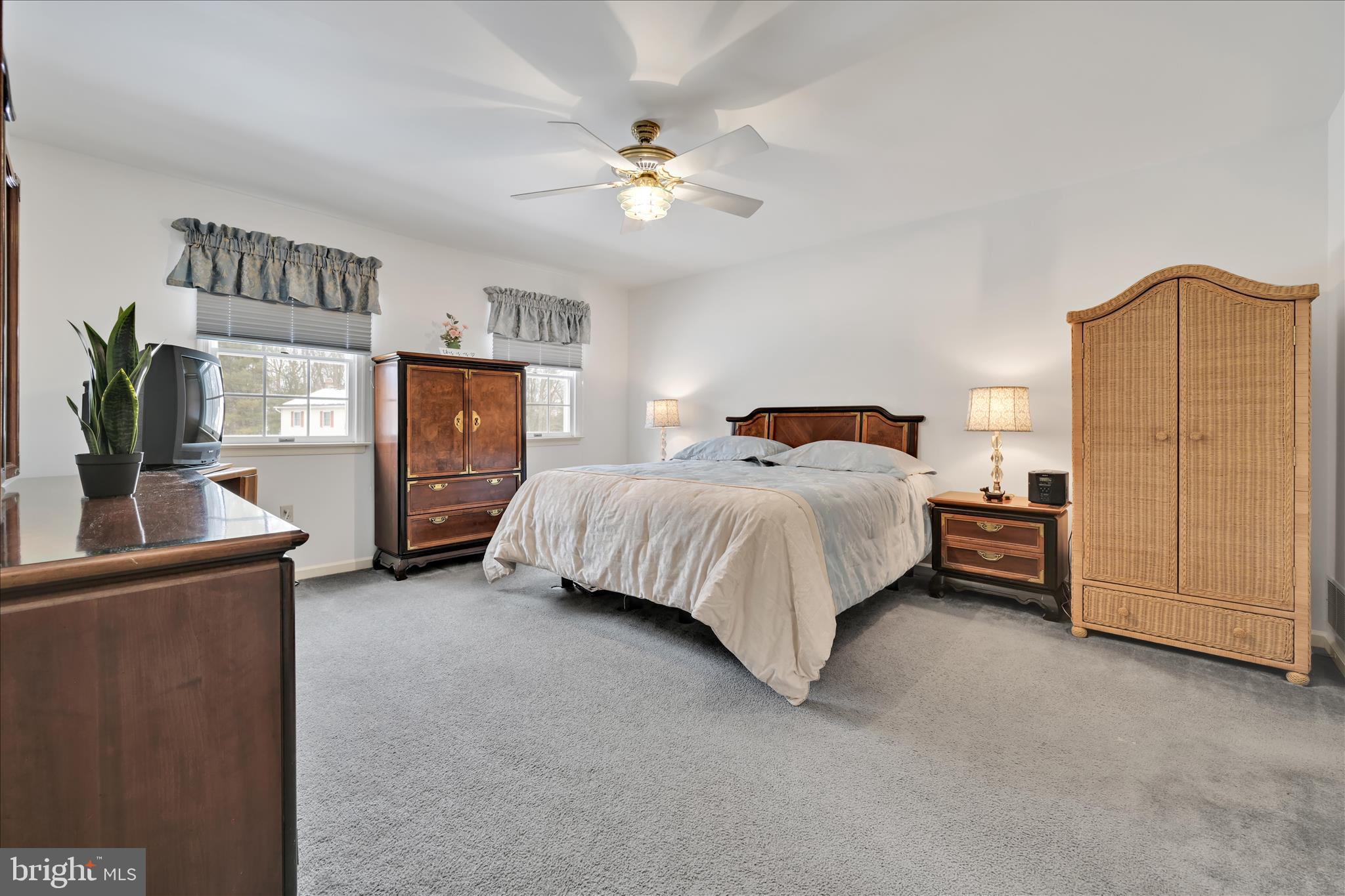 PINE BROOK - Residential