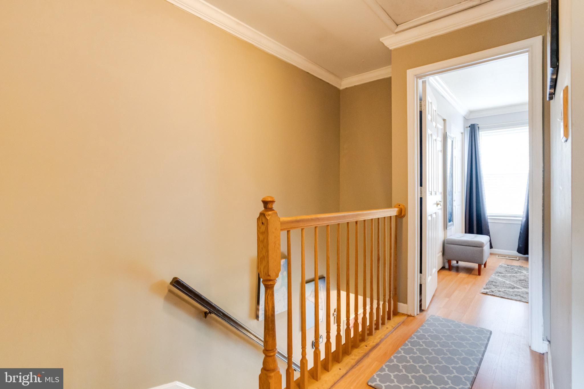 CONSTANT FRIENDSHIP - Residential