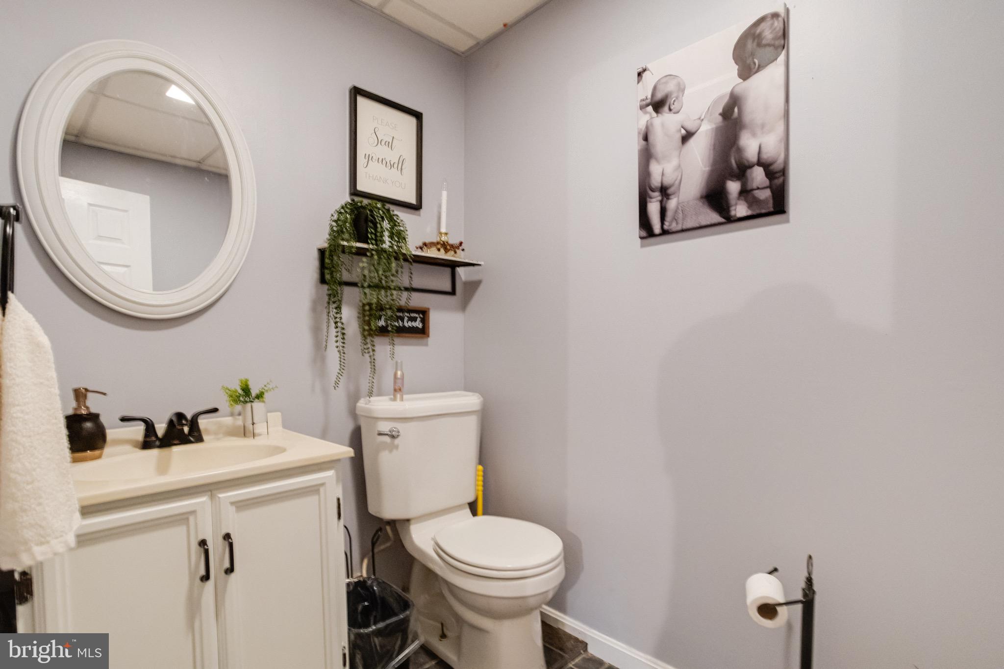 CONSTANT FRIENDSHIP - Residential