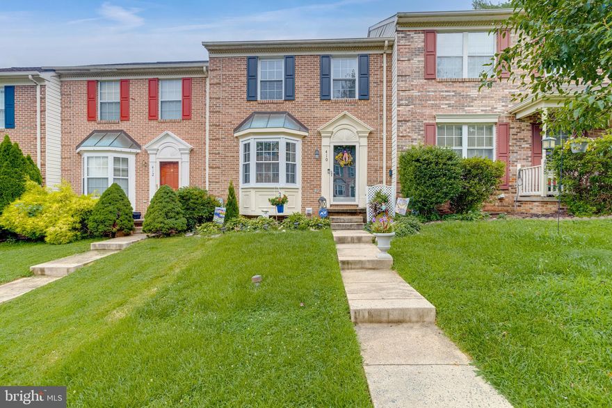 Beautiful, well taken care of 3 bedroom 1.5 bath brick front townhome with deck, walkout basement, and fully fenced backyard, backs to common area.  This home is pristine and move in ready with a new roof, new carpeting, new front door and more.  Everything has been well maintained and taken care of.  Kitchen has been fully updated with tile flooring, granite countertops, stainless steel appliances and large pantry. Basement is fully finished with lvp flooring, half bath and sliders that open out into the fully fenced backyard with firepit for relaxing and/or entertaining.  Yard backs to quiet common area.  This house is move in ready and waiting for you too come make it your home!