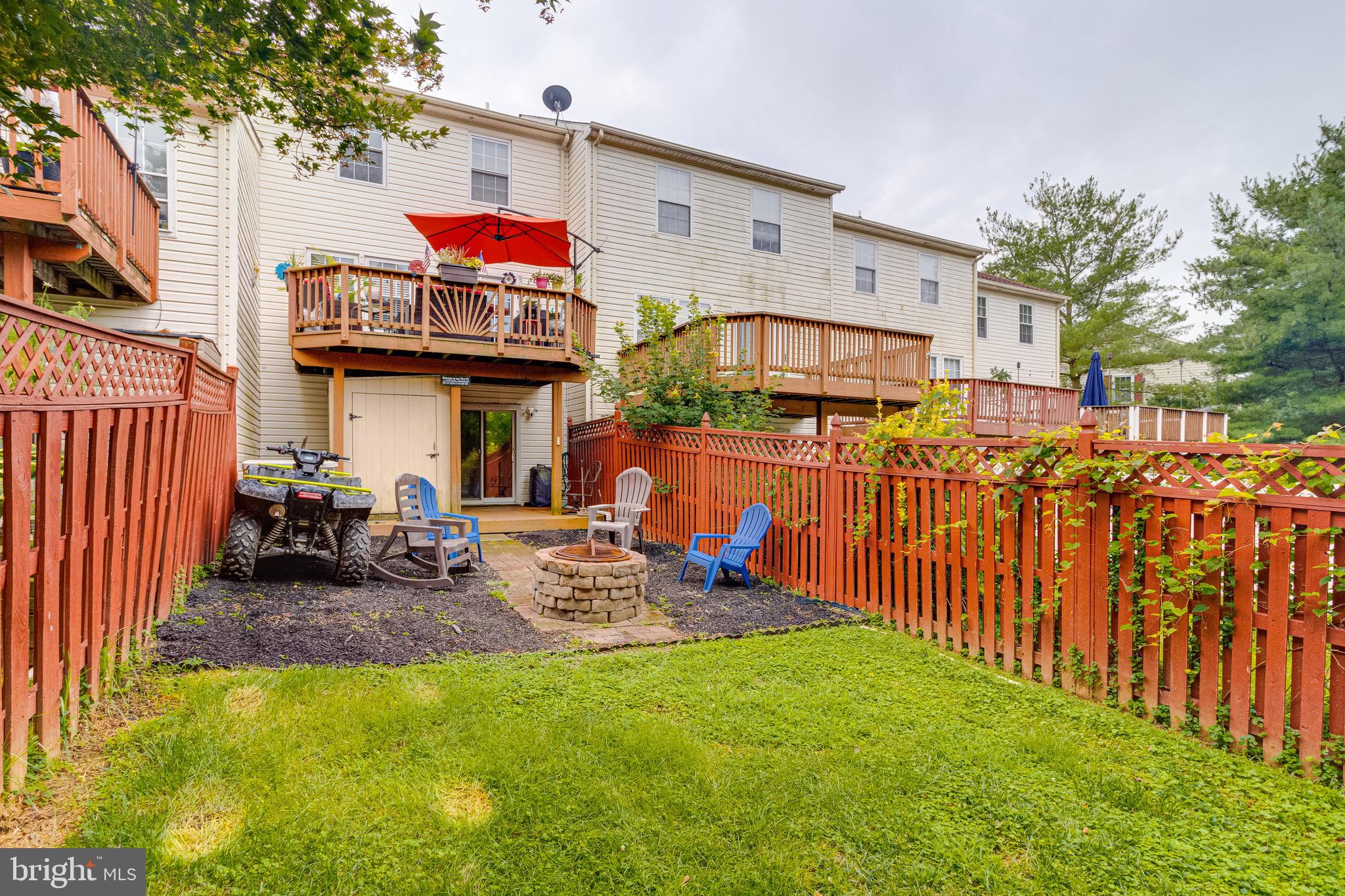 CONSTANT FRIENDSHIP - Residential