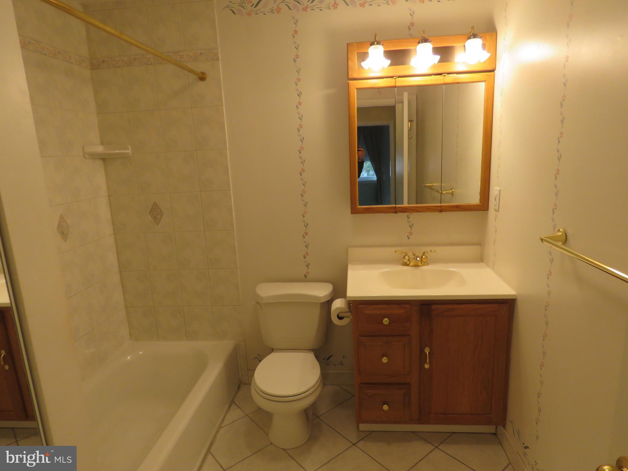 NESHAMINY VALLEY - Residential Lease