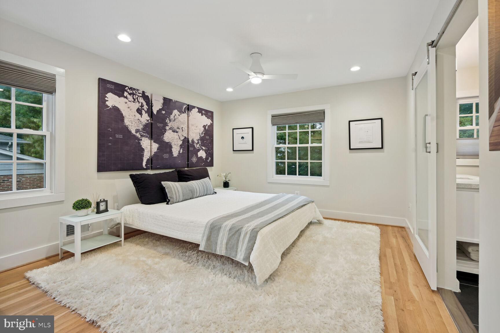 MANOR WOODS - Residential