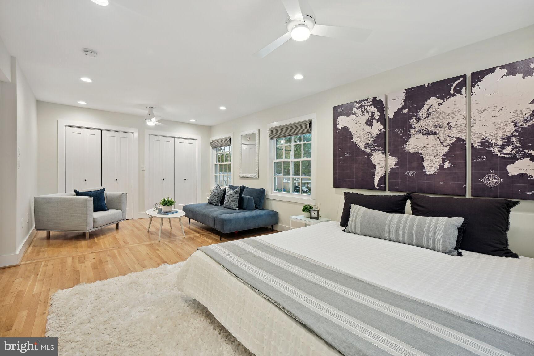 MANOR WOODS - Residential