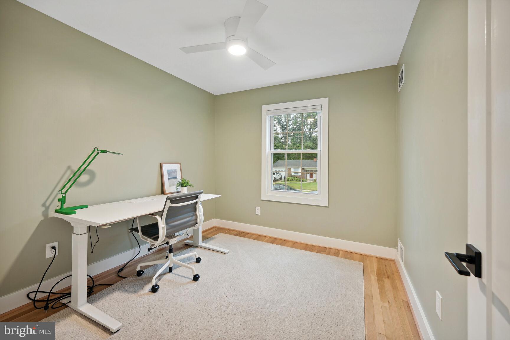 MANOR WOODS - Residential