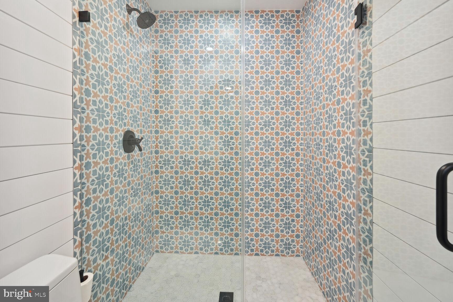 MANOR WOODS - Residential