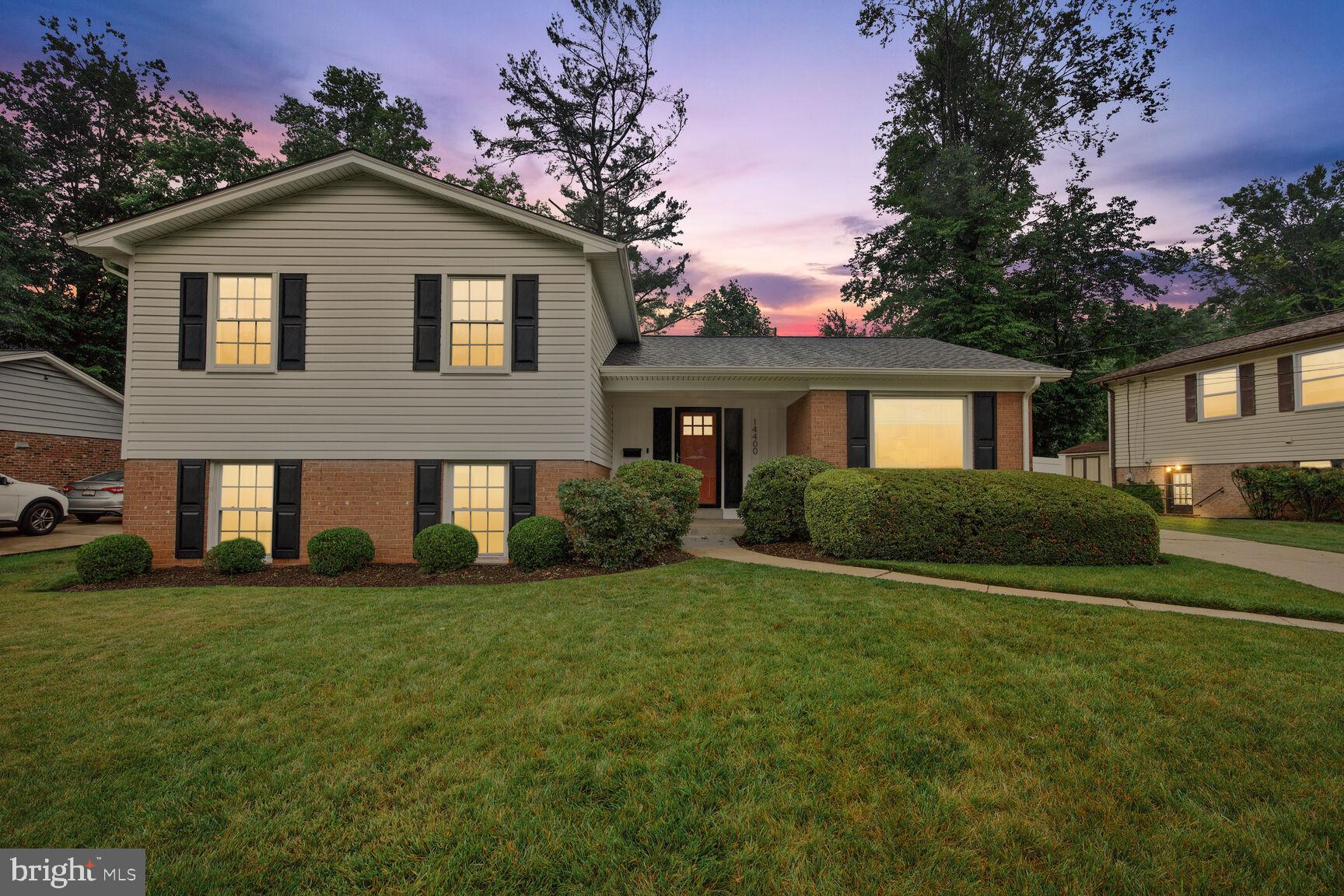 MANOR WOODS - Residential