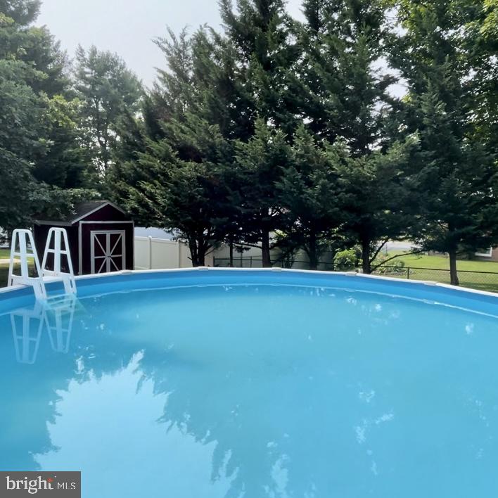 HALFWAY - Residential