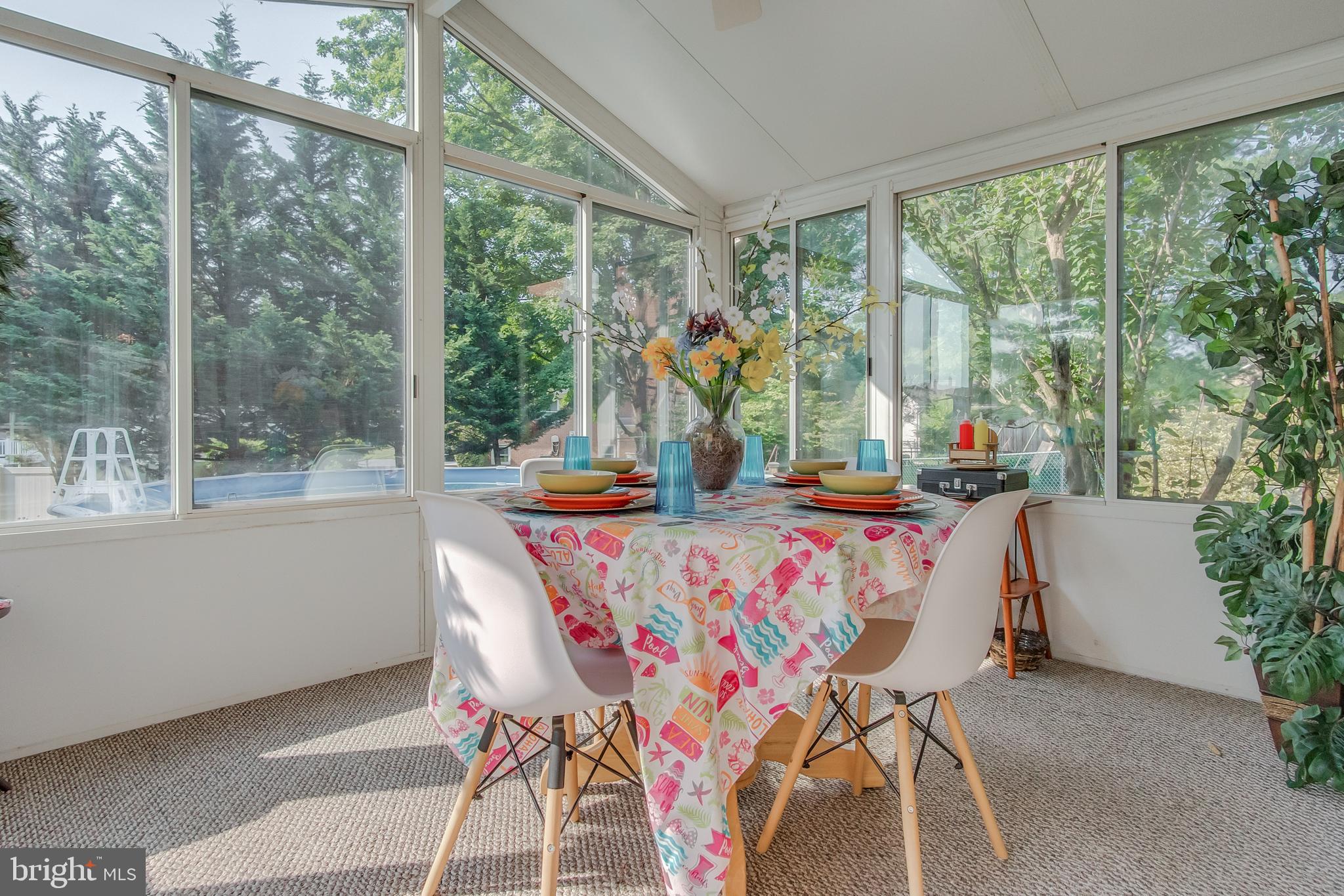 HALFWAY - Residential