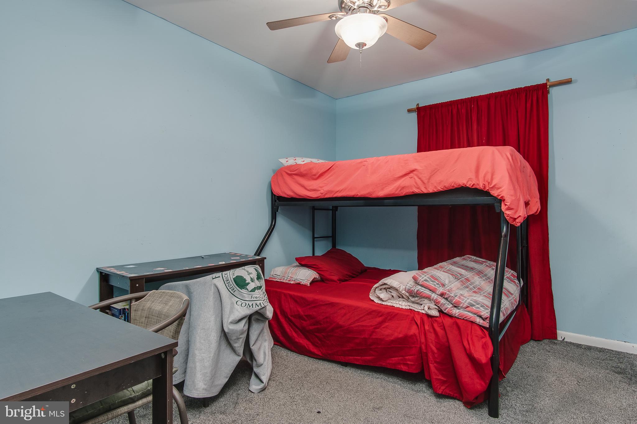 HALFWAY - Residential