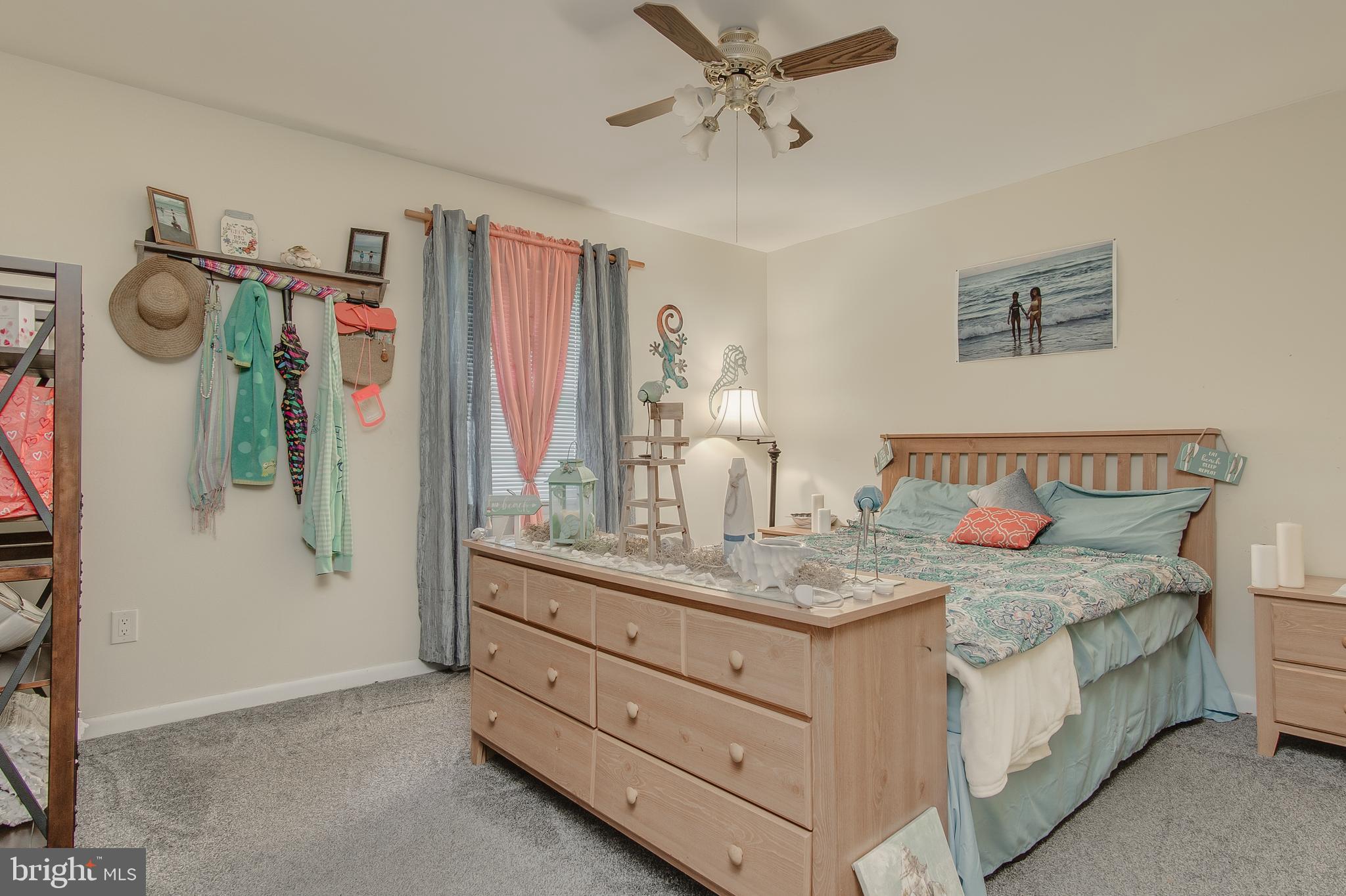 HALFWAY - Residential