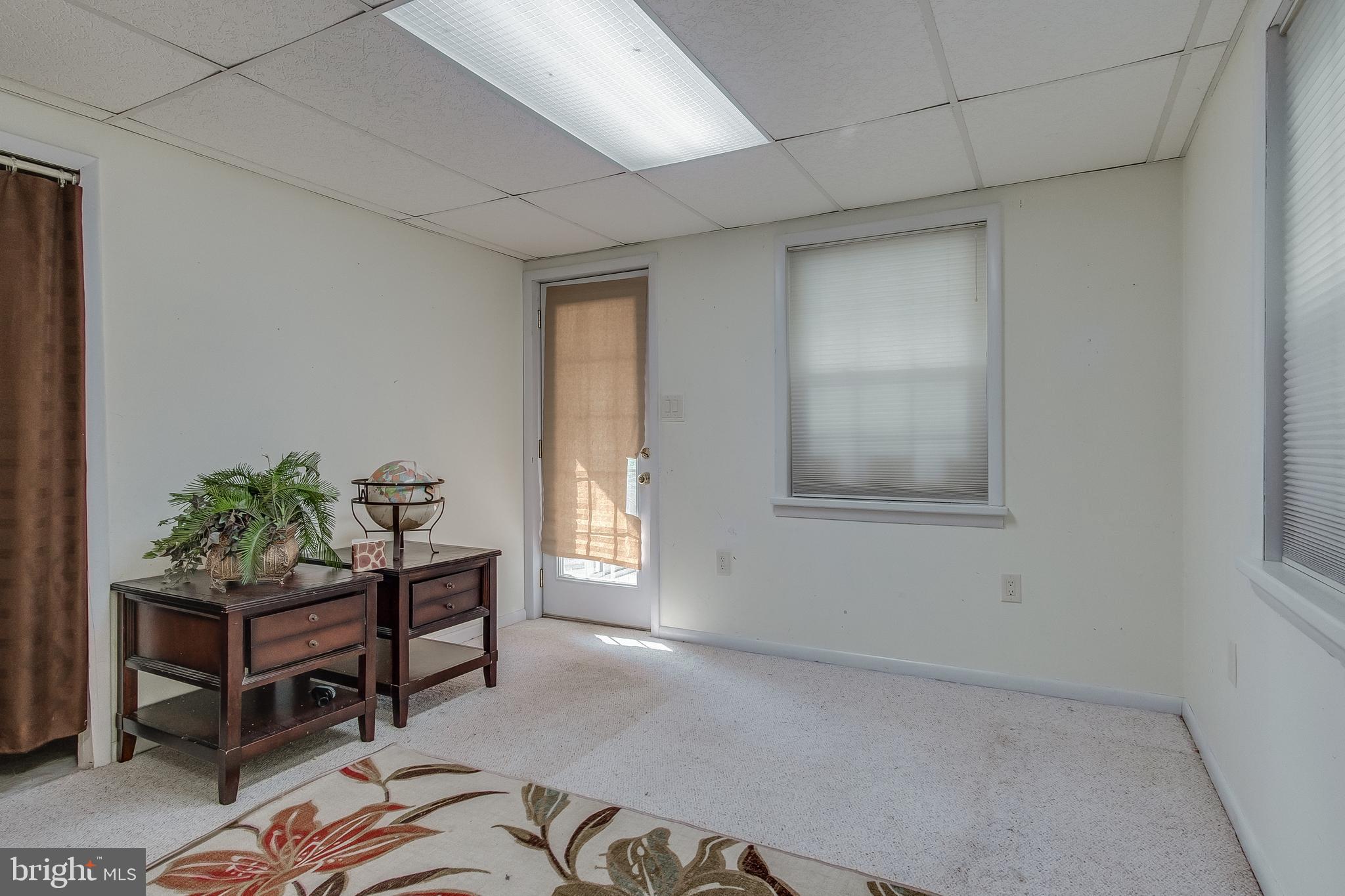 HALFWAY - Residential