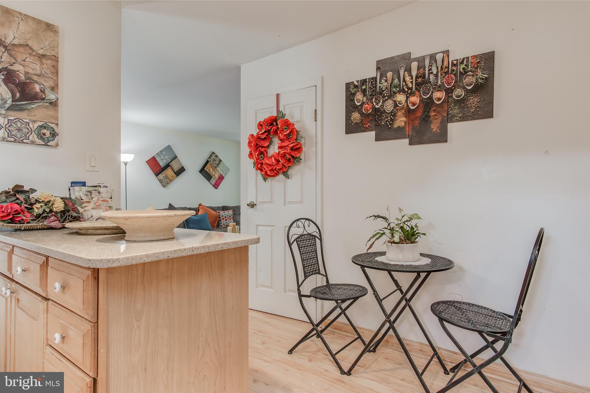 HALFWAY - Residential