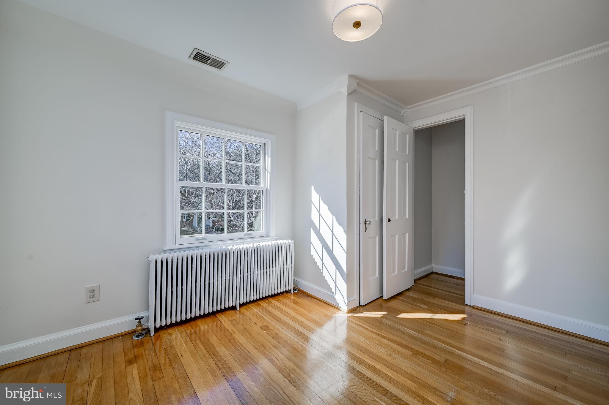 WHEATLEY HILLS - Residential