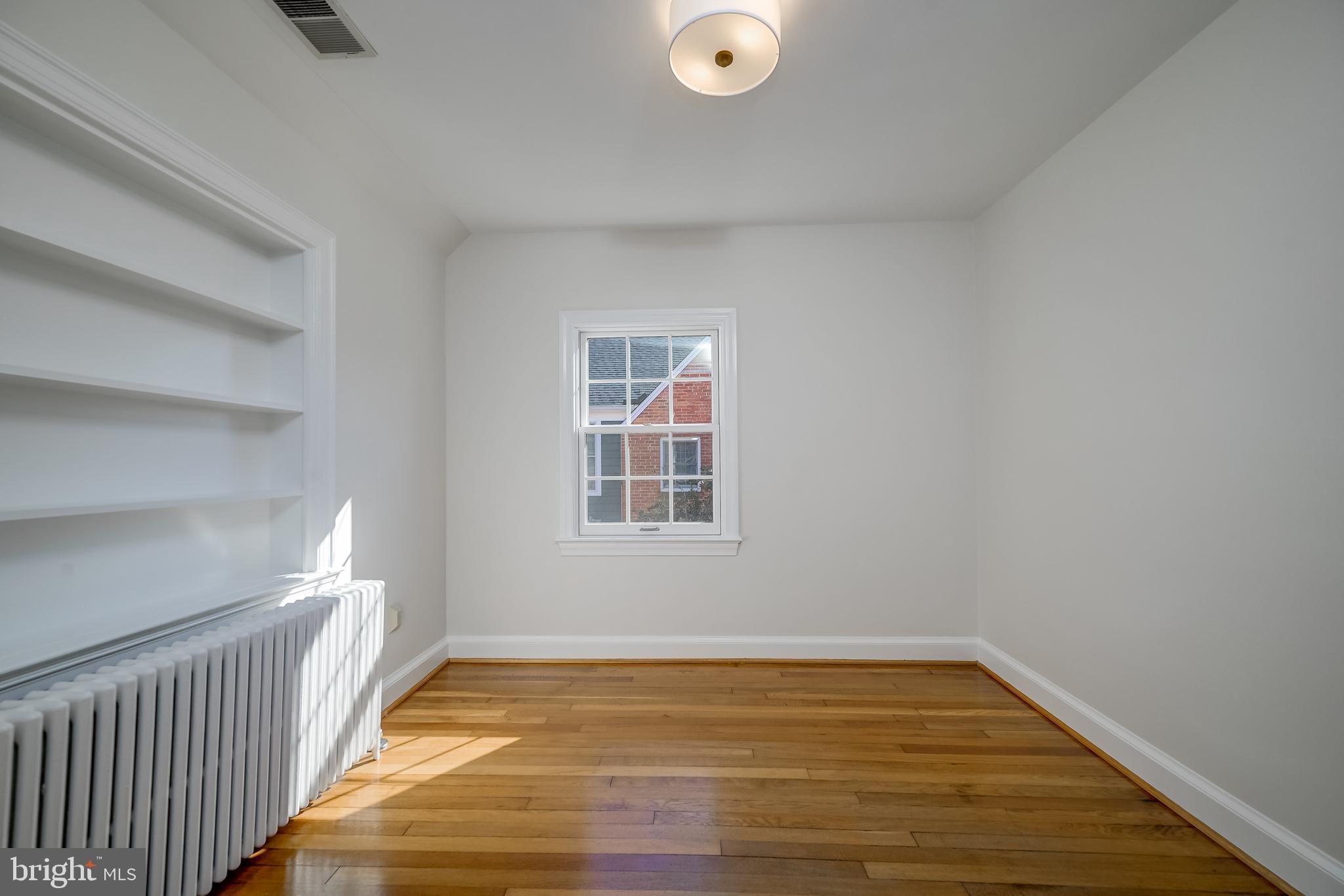 WHEATLEY HILLS - Residential