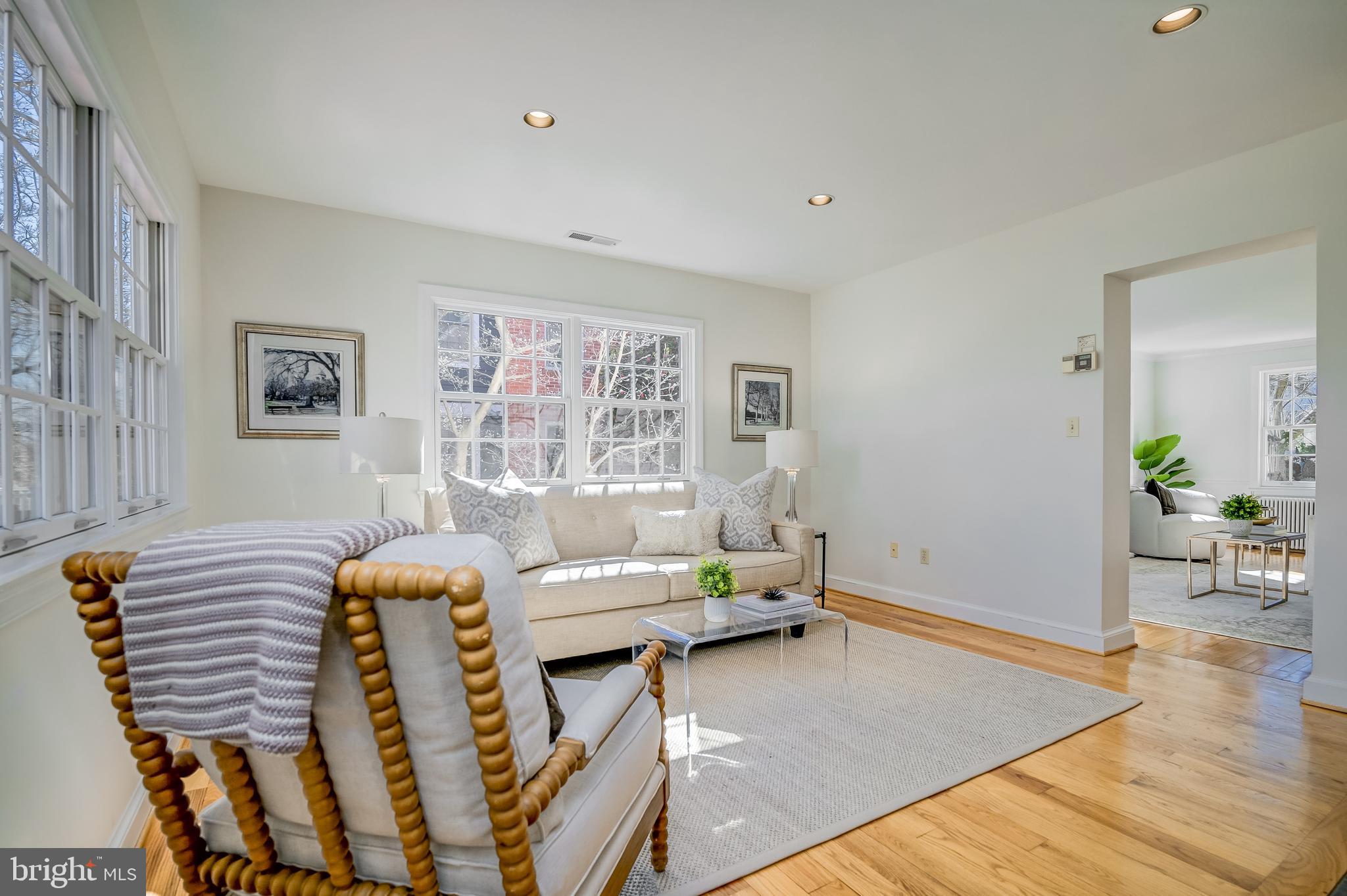 WHEATLEY HILLS - Residential