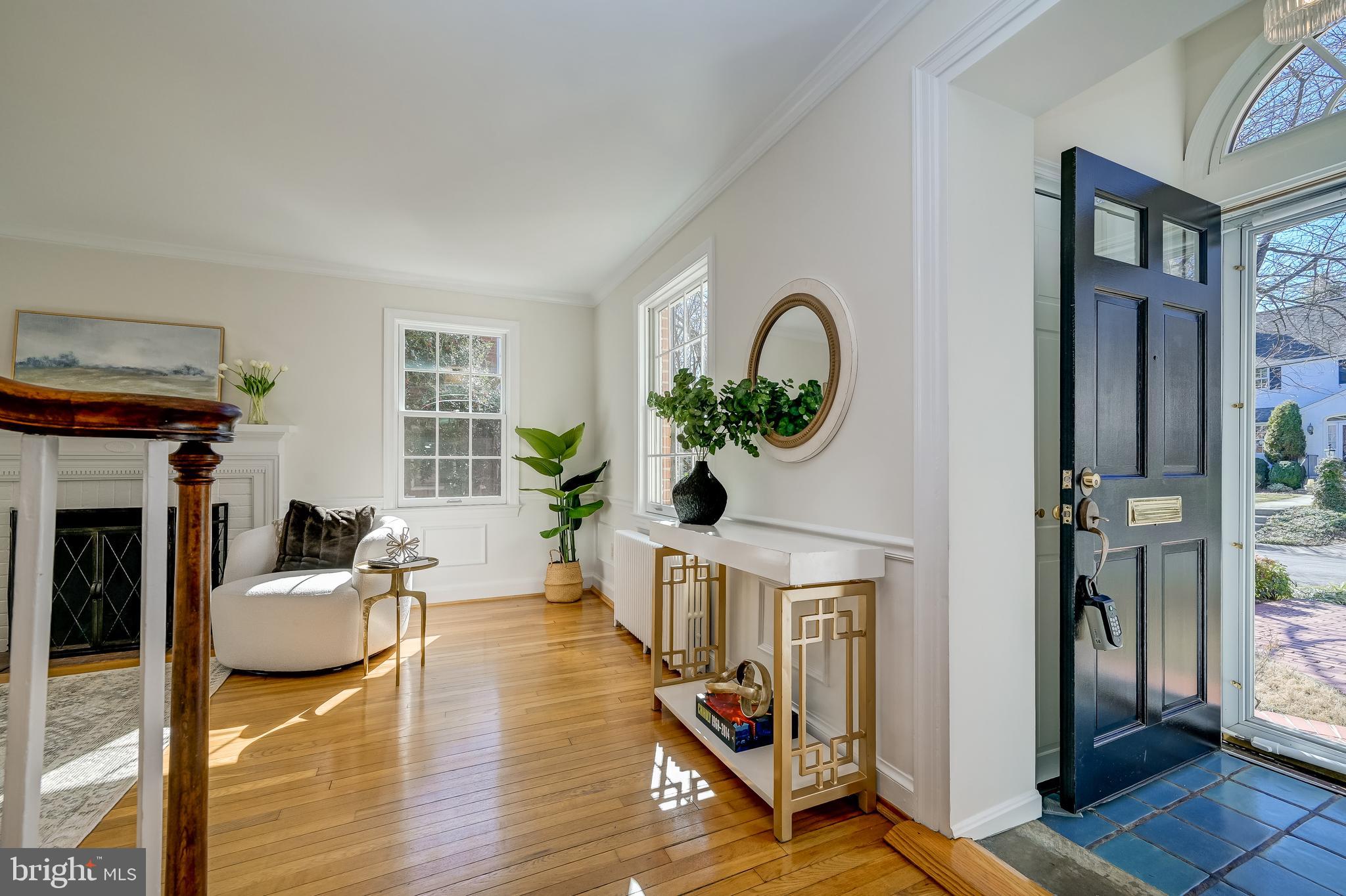 WHEATLEY HILLS - Residential