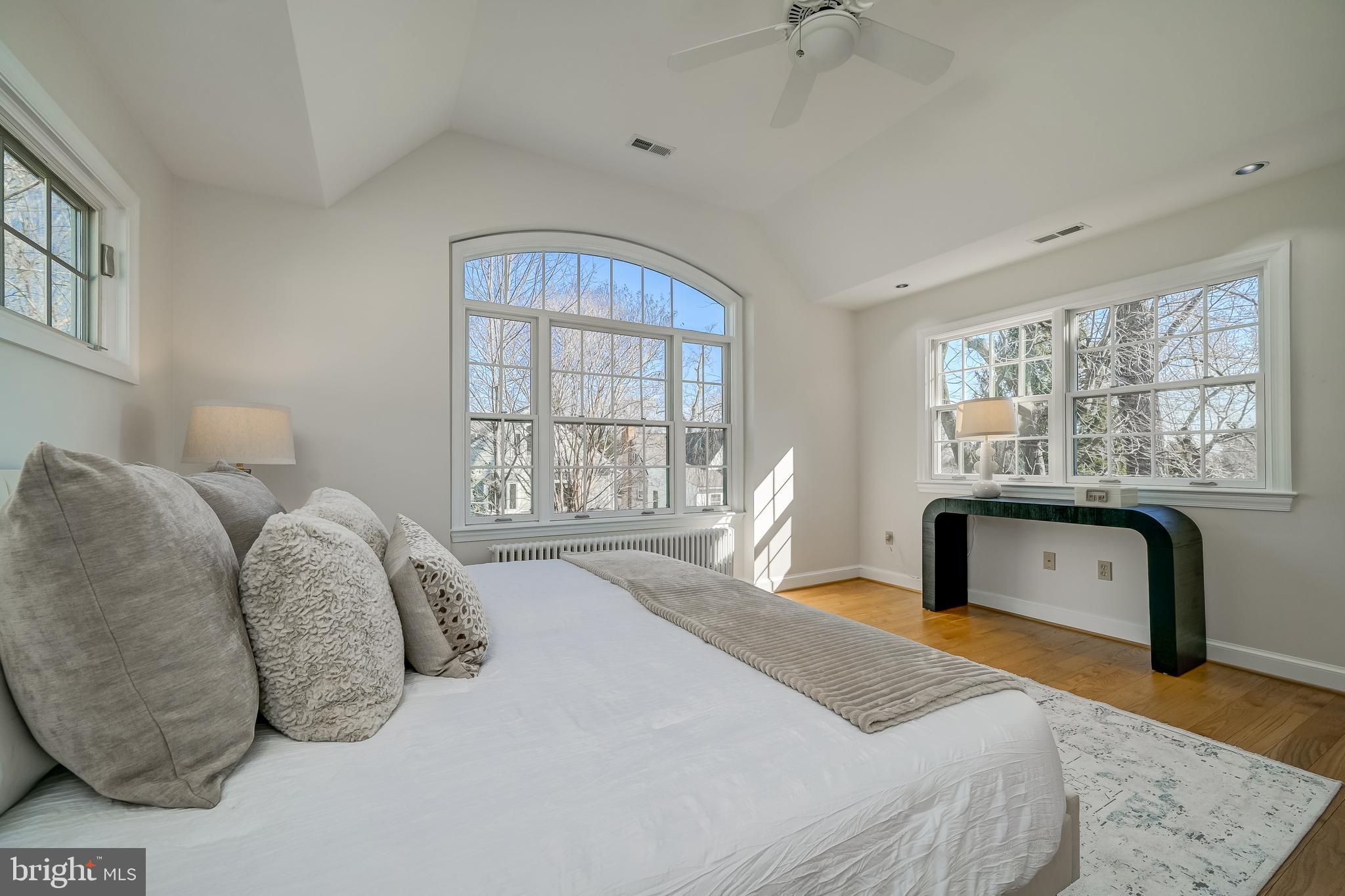 WHEATLEY HILLS - Residential