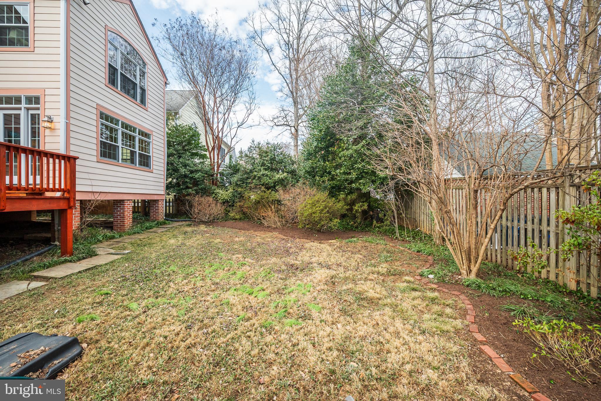 WHEATLEY HILLS - Residential