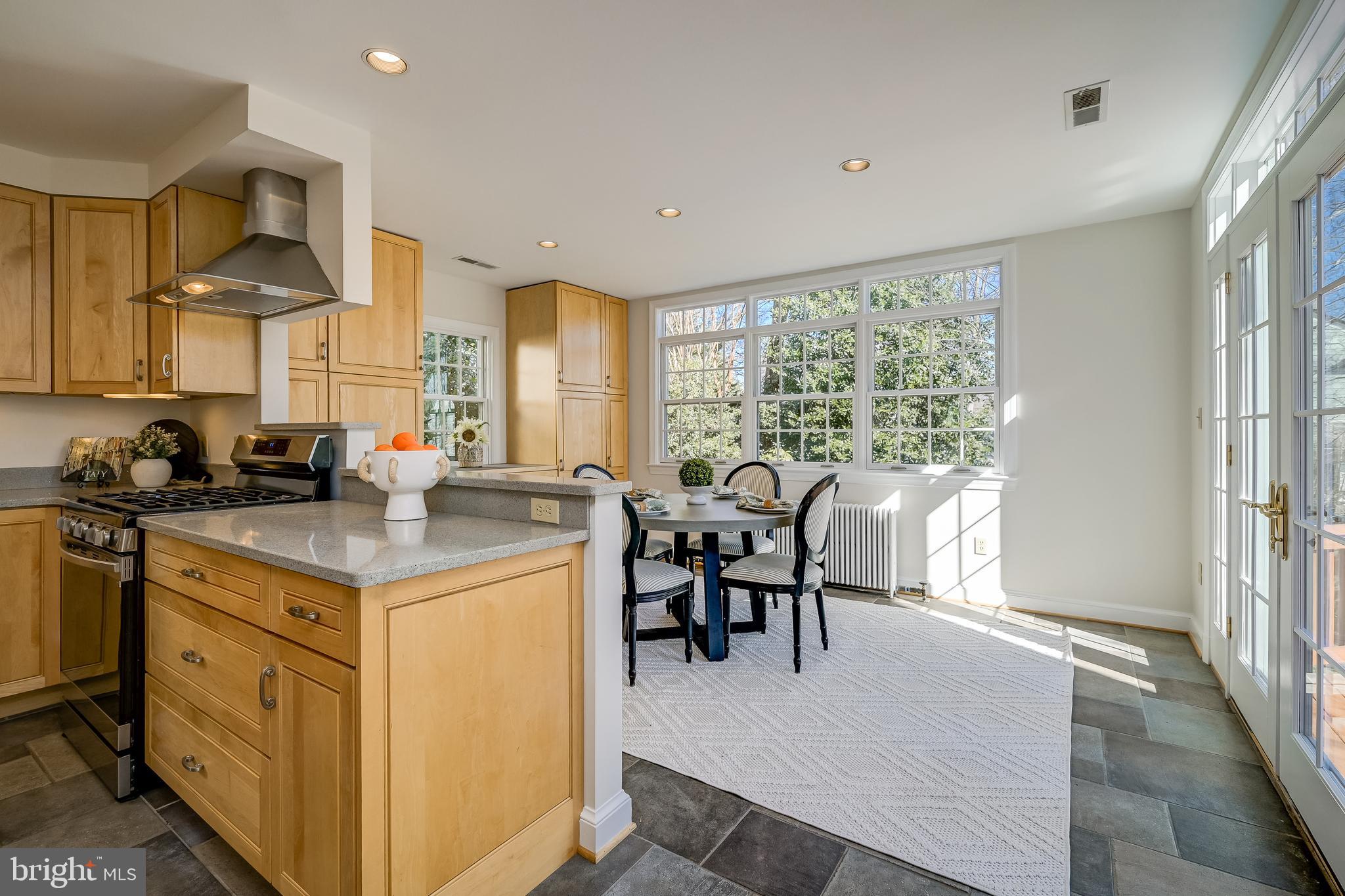 WHEATLEY HILLS - Residential