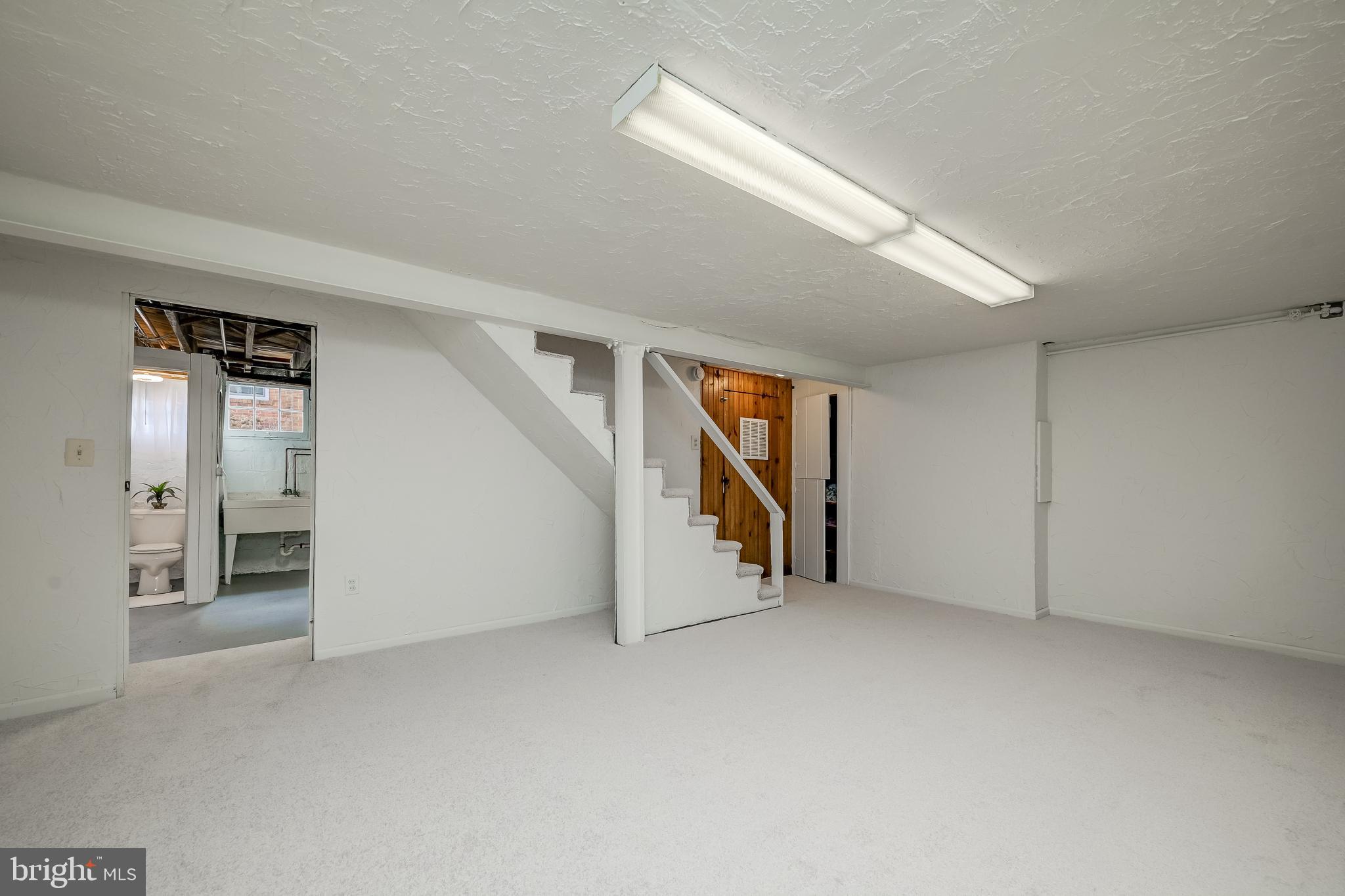 WHEATLEY HILLS - Residential