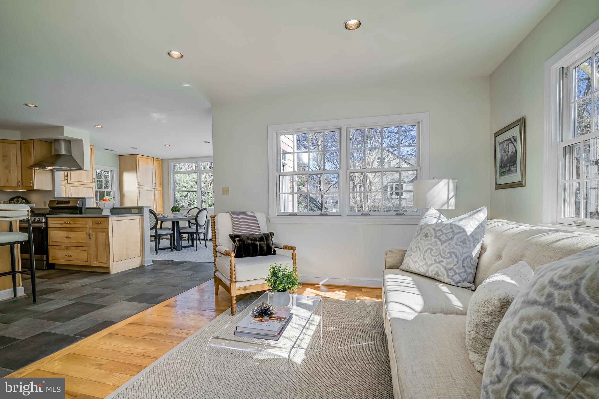 WHEATLEY HILLS - Residential