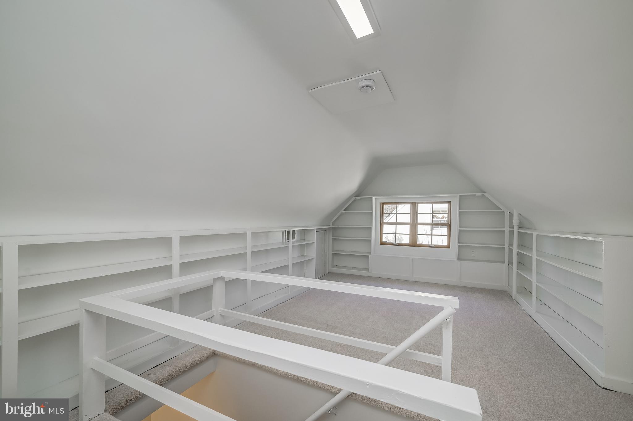 WHEATLEY HILLS - Residential