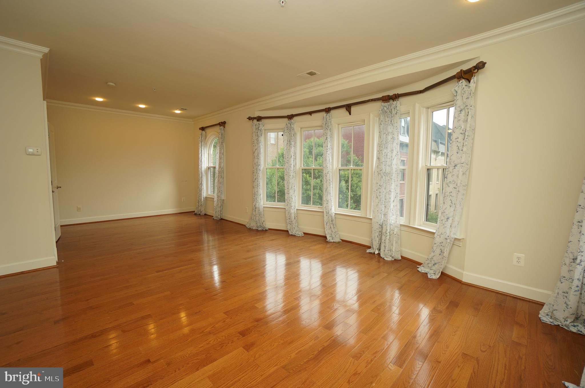 PARK POTOMAC - Residential