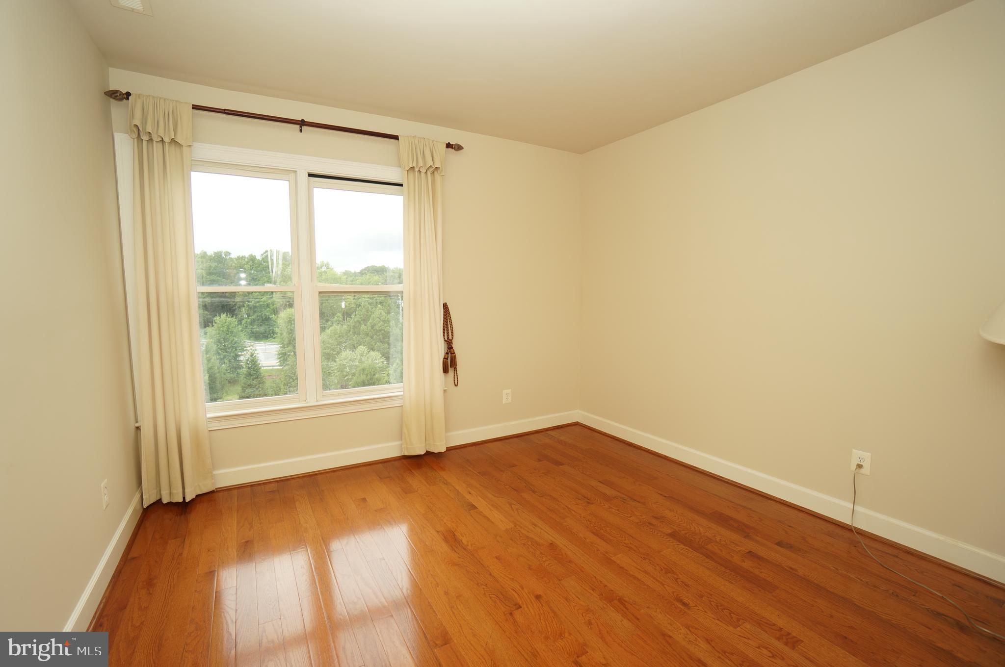 PARK POTOMAC - Residential