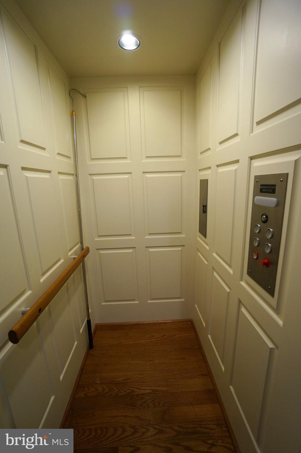 PARK POTOMAC - Residential