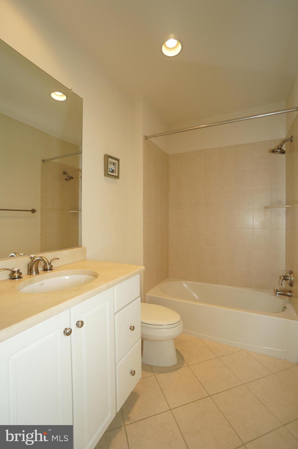 PARK POTOMAC - Residential