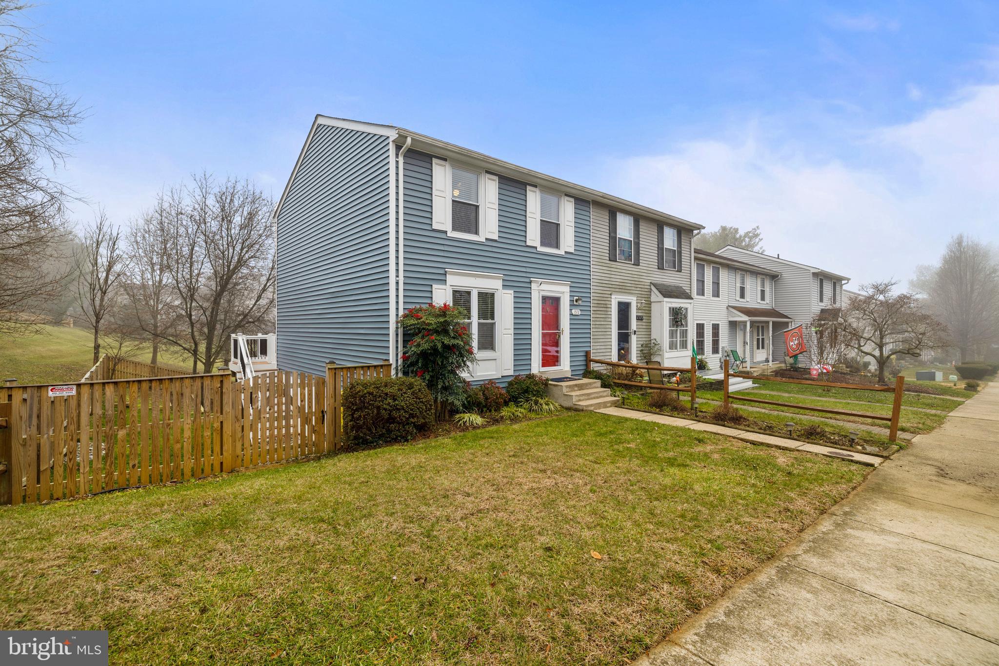 WHISPERING WOODS - Residential