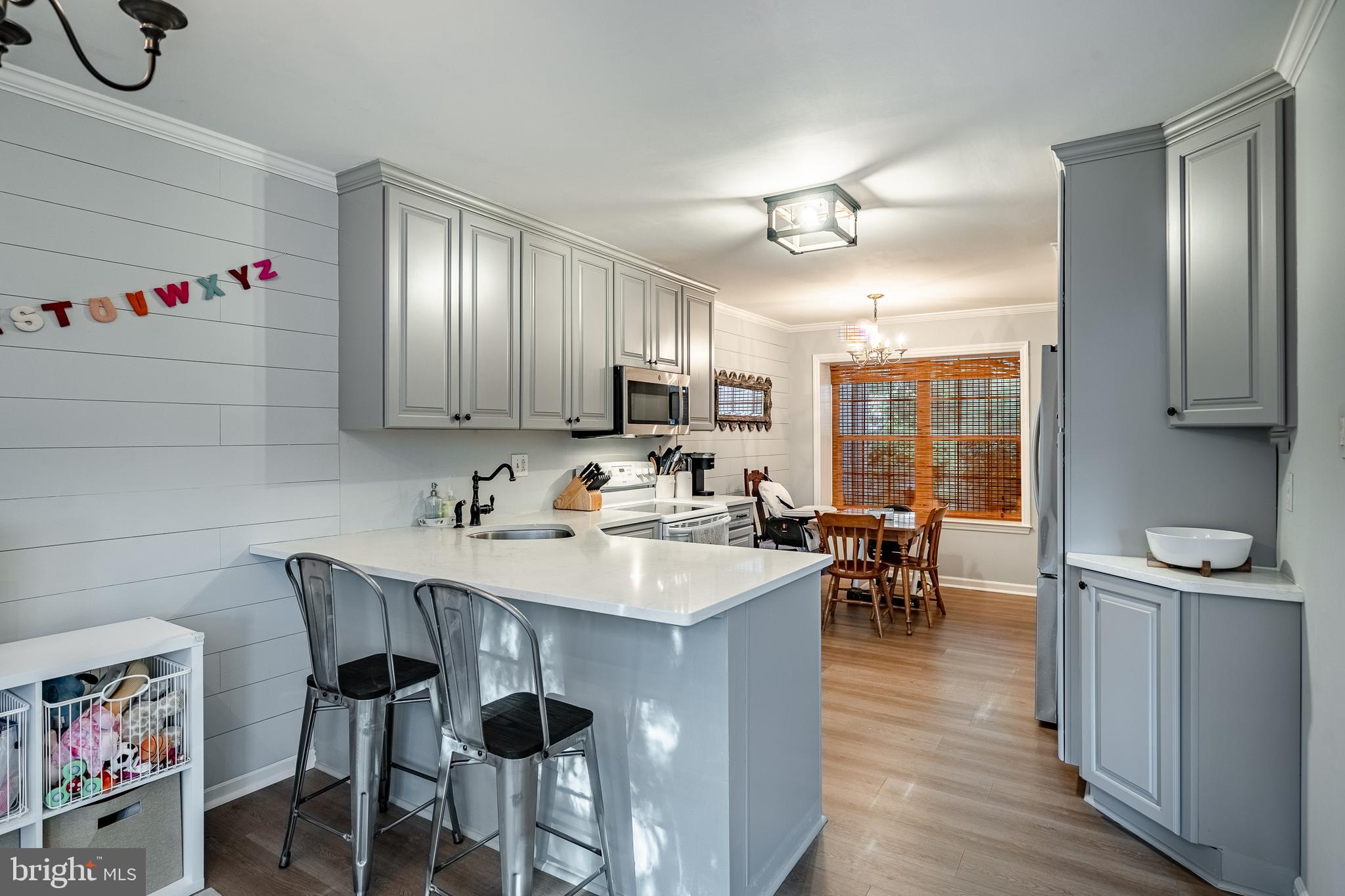 216 MANSION HOUSE DRIVE 103D