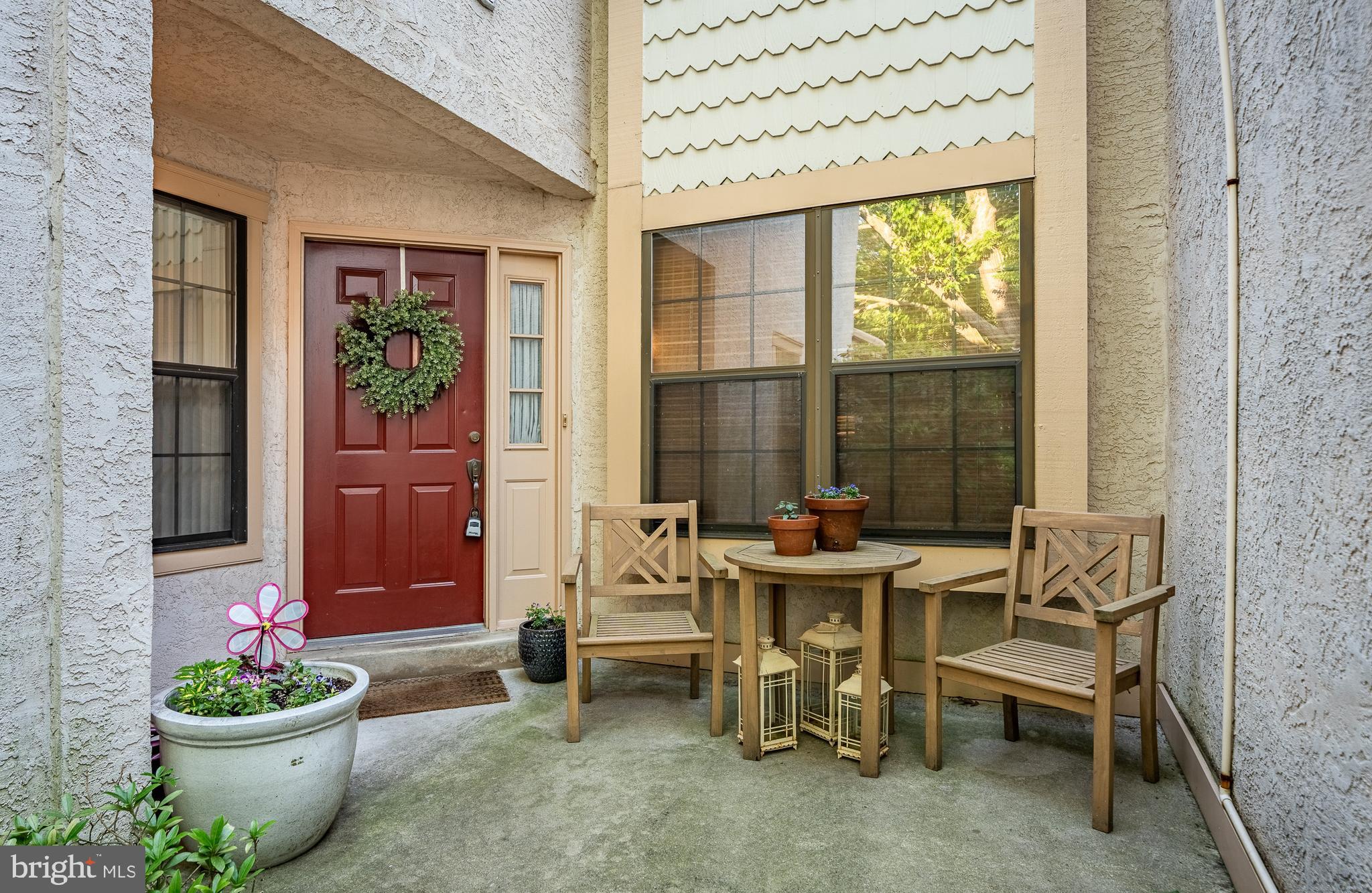 216 MANSION HOUSE DRIVE 103D