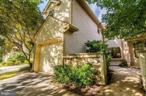 216 MANSION HOUSE DRIVE 103D WEST CHESTER PA 19382