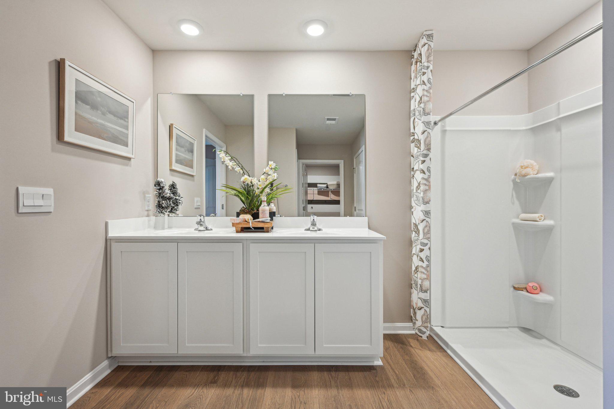 COASTAL VILLAGES - Residential