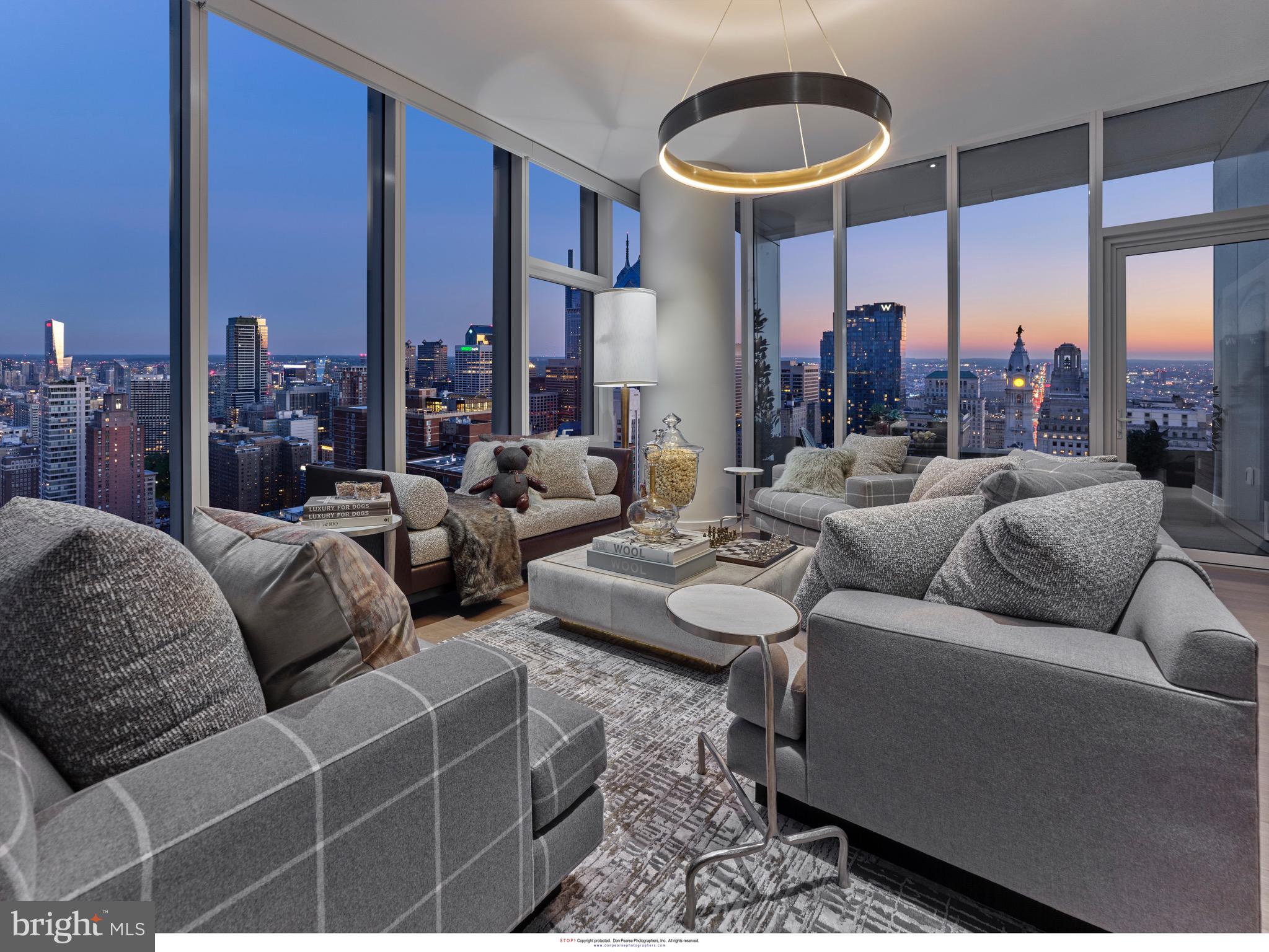 AVENUE OF THE ARTS - Residential