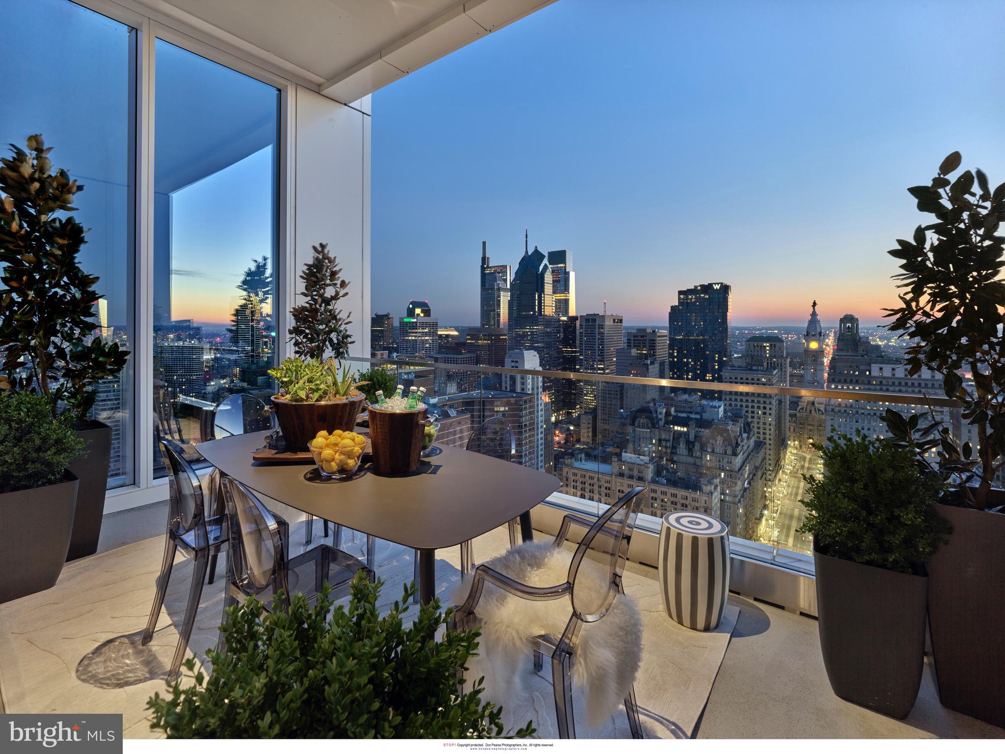 AVENUE OF THE ARTS - Residential