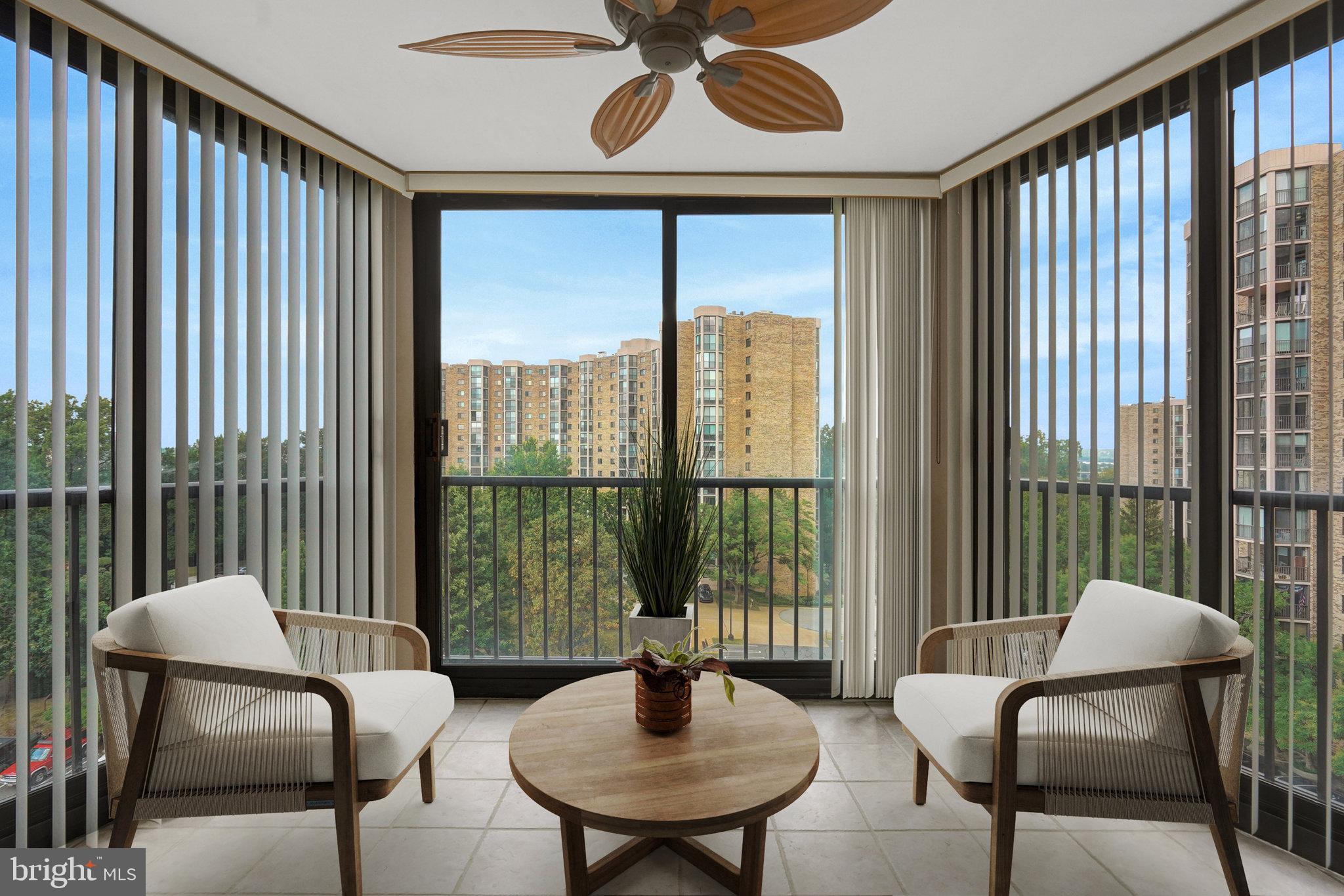 MONTEBELLO - Residential