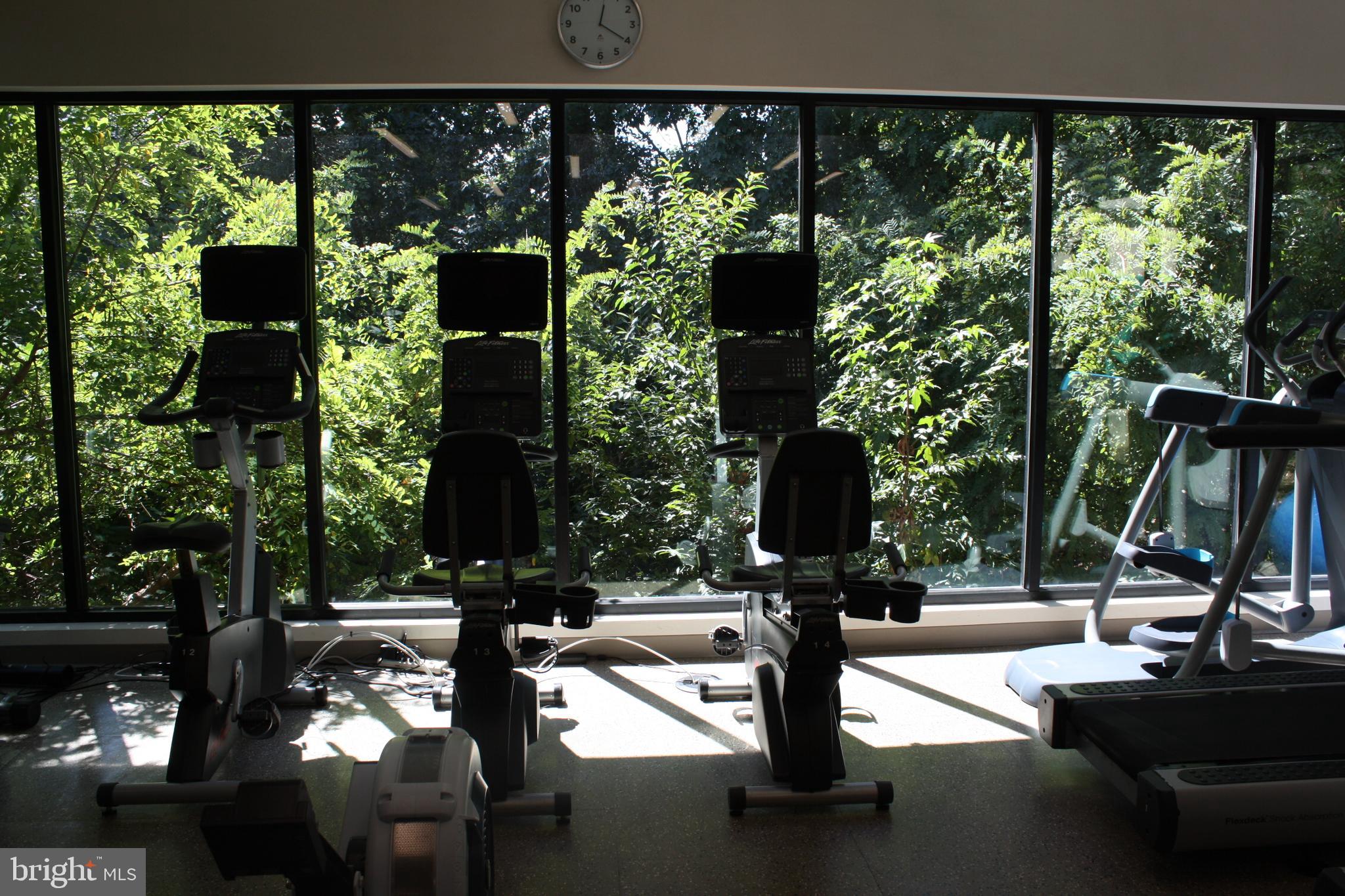 MONTEBELLO - Residential