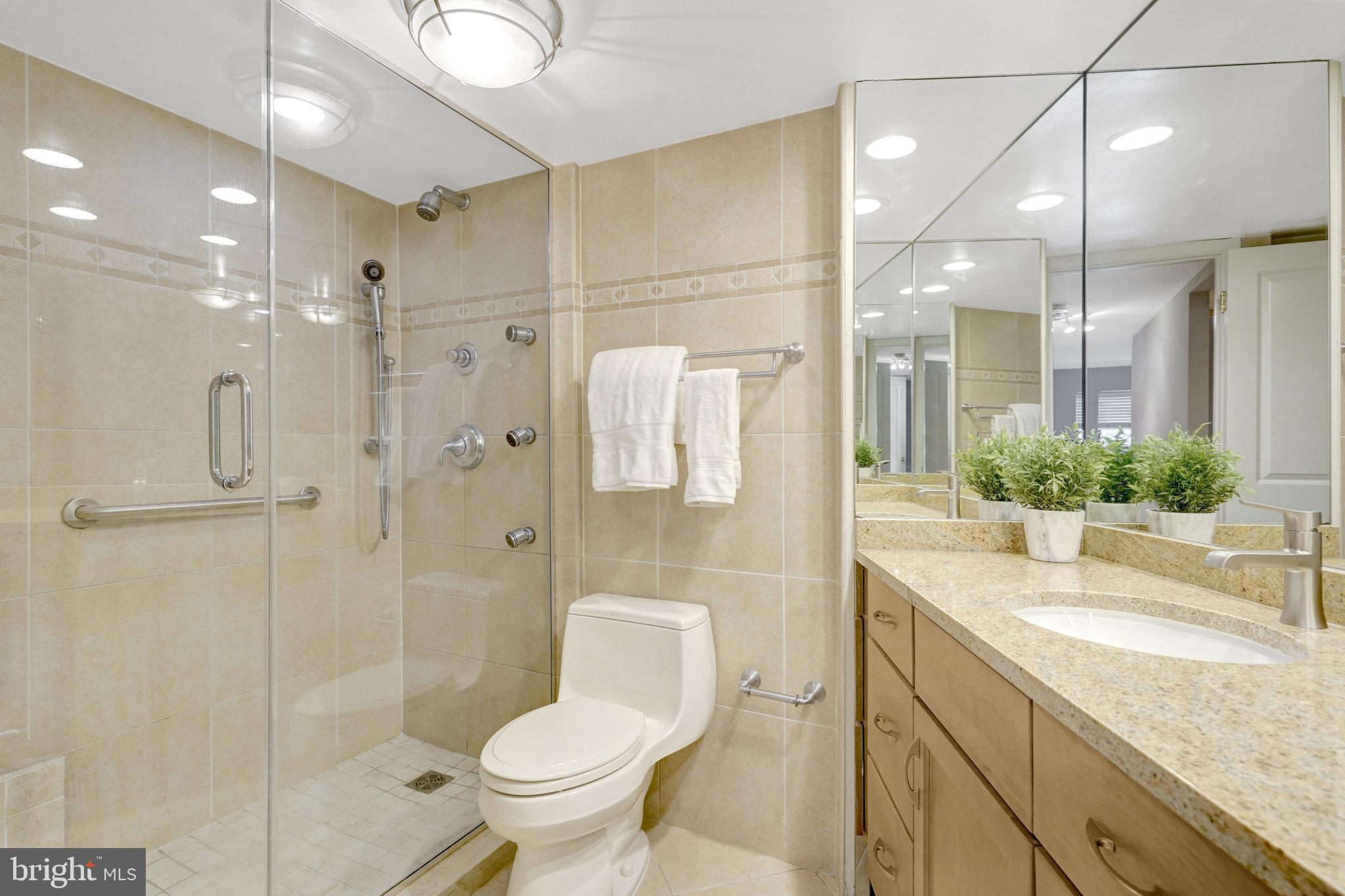 MONTEBELLO - Residential