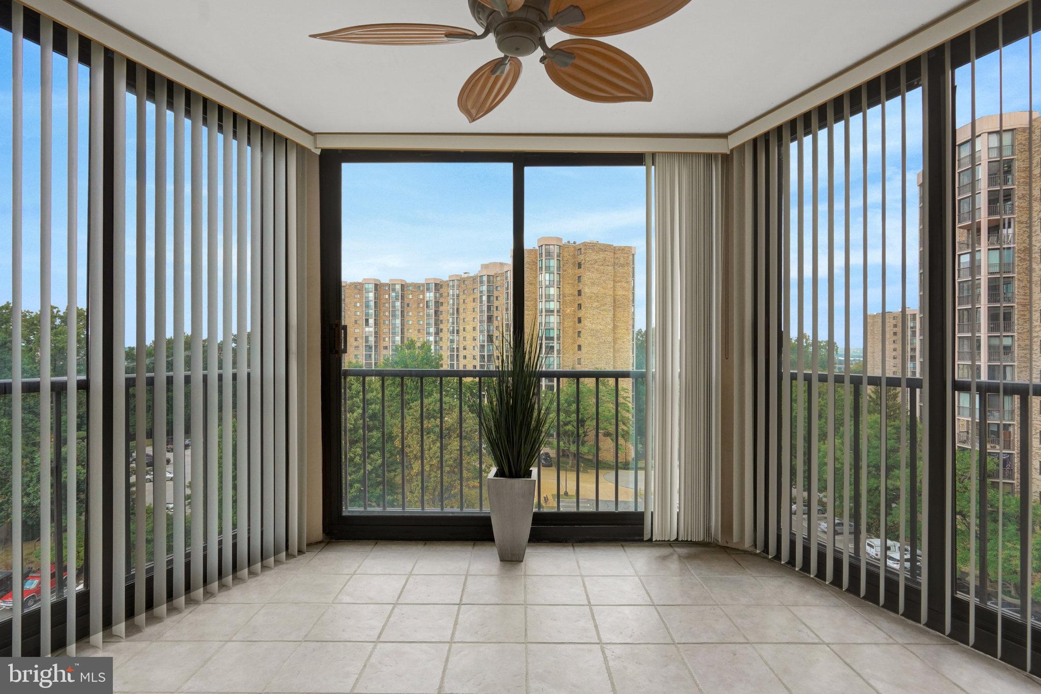 MONTEBELLO - Residential